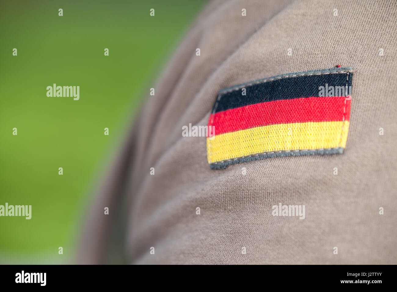 Deutsche Flagge auf einheitliche deutsche Armee Stockfoto
