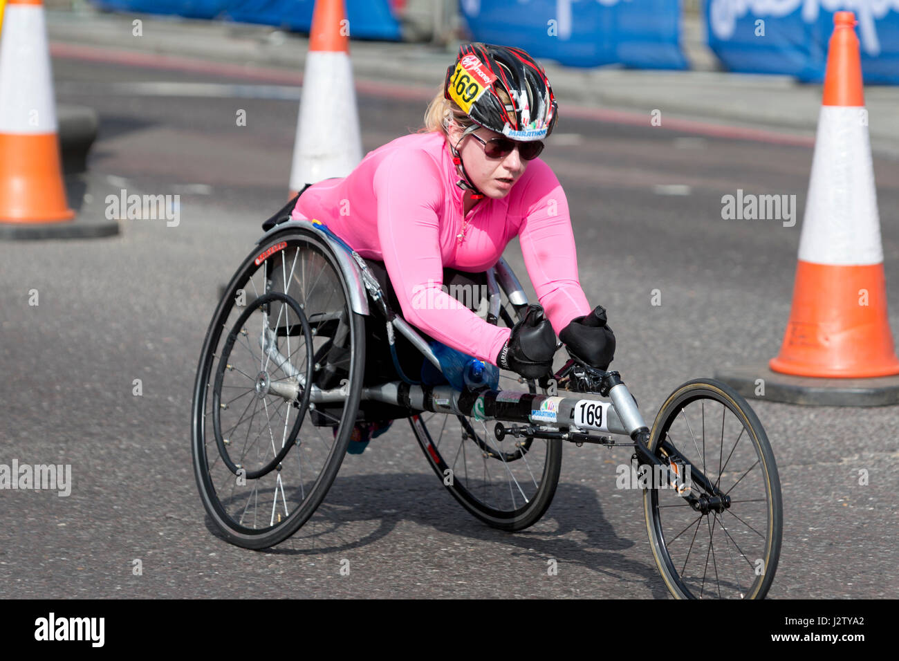 Virgin Money London Marathon 2017, die Autobahn, London, UK. Stockfoto