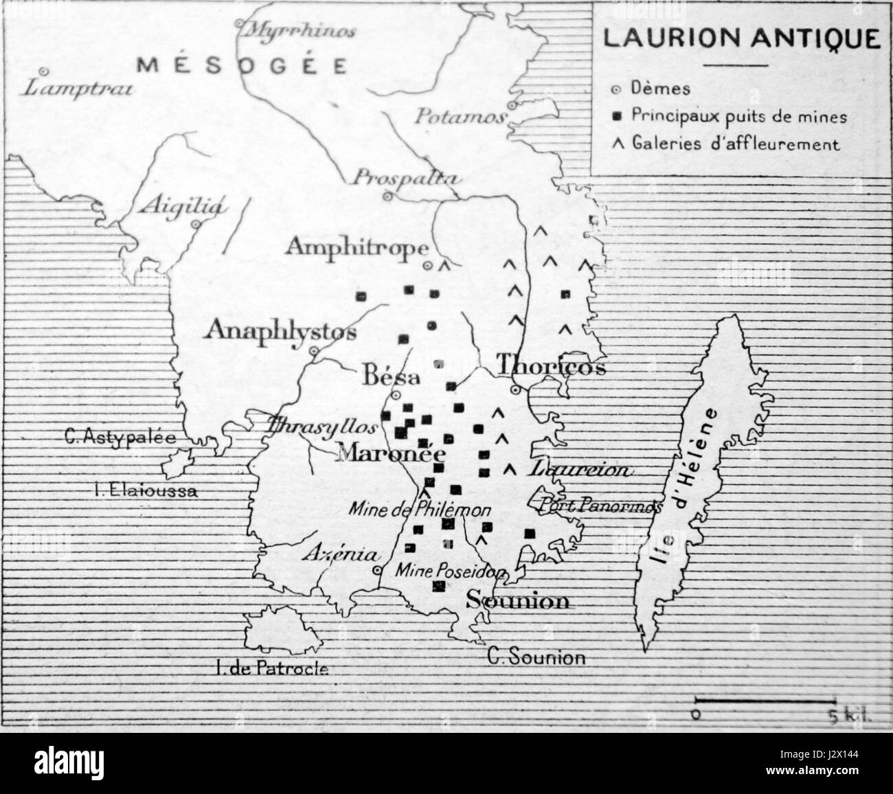 Die „Carte du Laurion Antique“ ist eine alte Karte, die die Region Laurion in Griechenland darstellt, die für ihre historische Bedeutung im Bergbau und ihre Rolle in der griechischen Wirtschaft und Industrie bekannt ist. Stockfoto