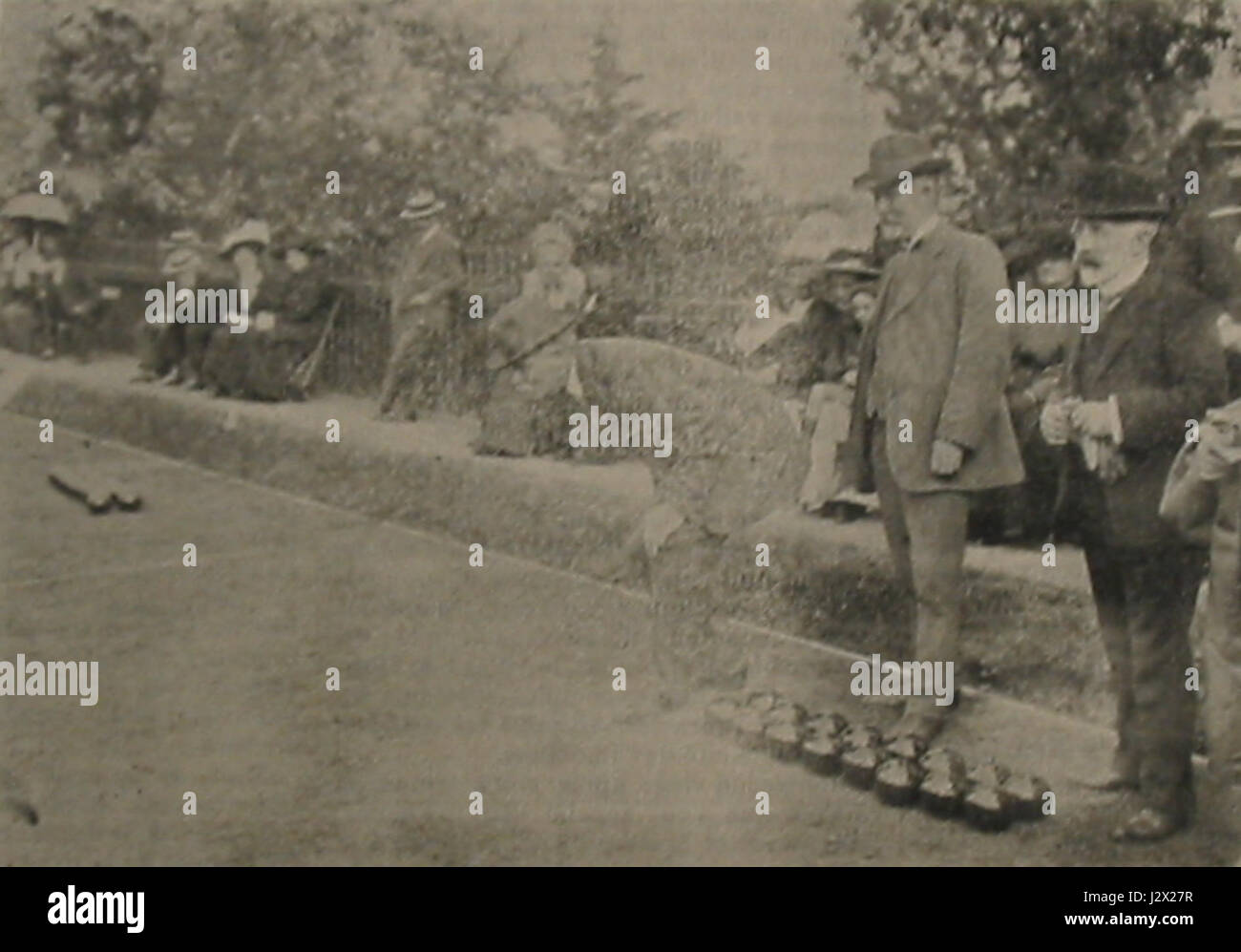 Das 1912 Bowls Trikot trägt ein Design des Lieutenant Governor of Jersey. Die Uniform spiegelt die zeremoniellen und offiziellen Aufgaben des Büros in der britischen Regierungsführung des frühen 20. Jahrhunderts wider. Stockfoto