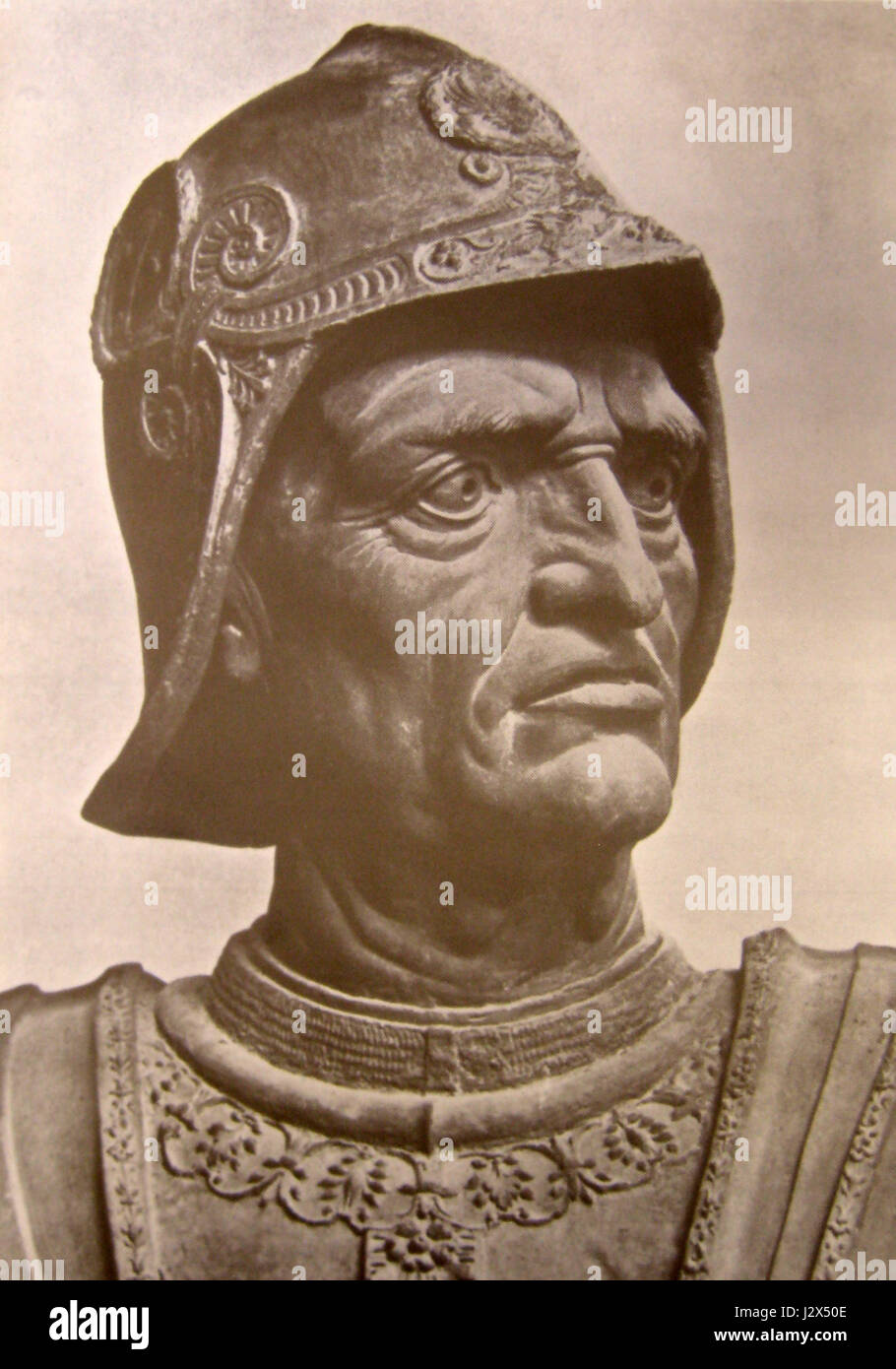 Der Bartolomeo Colleoni Kopf ist eine Bronzeskulptur des Künstlers Andrea del Verrocchio. Es repräsentiert den berühmten venezianischen Condottiero, Bartolomeo Colleoni, und gilt als ein Musterstück der Renaissance-Kunst, die das Können von Verrocchio in Porträts und Skulpturen zeigt. Stockfoto