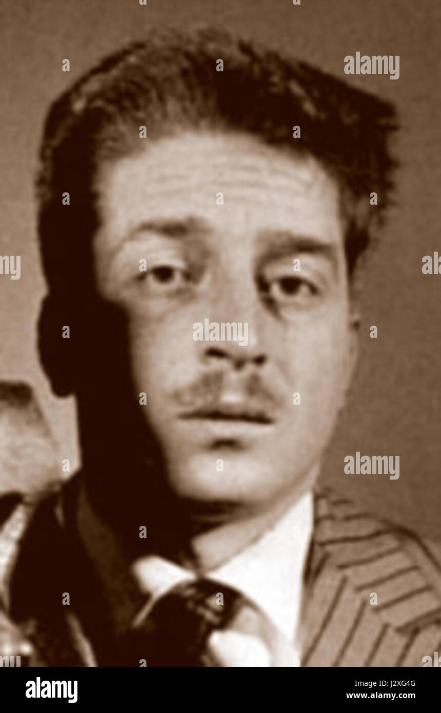 Carlo Croccolo war ein italienischer Schauspieler und Komiker, der für seine Arbeit im italienischen Kino und Fernsehen bekannt war. Er wurde für seine Auftritte in Comedy und seinen Beitrag zur italienischen Unterhaltung in der Mitte des 20. Jahrhunderts gefeiert. Stockfoto