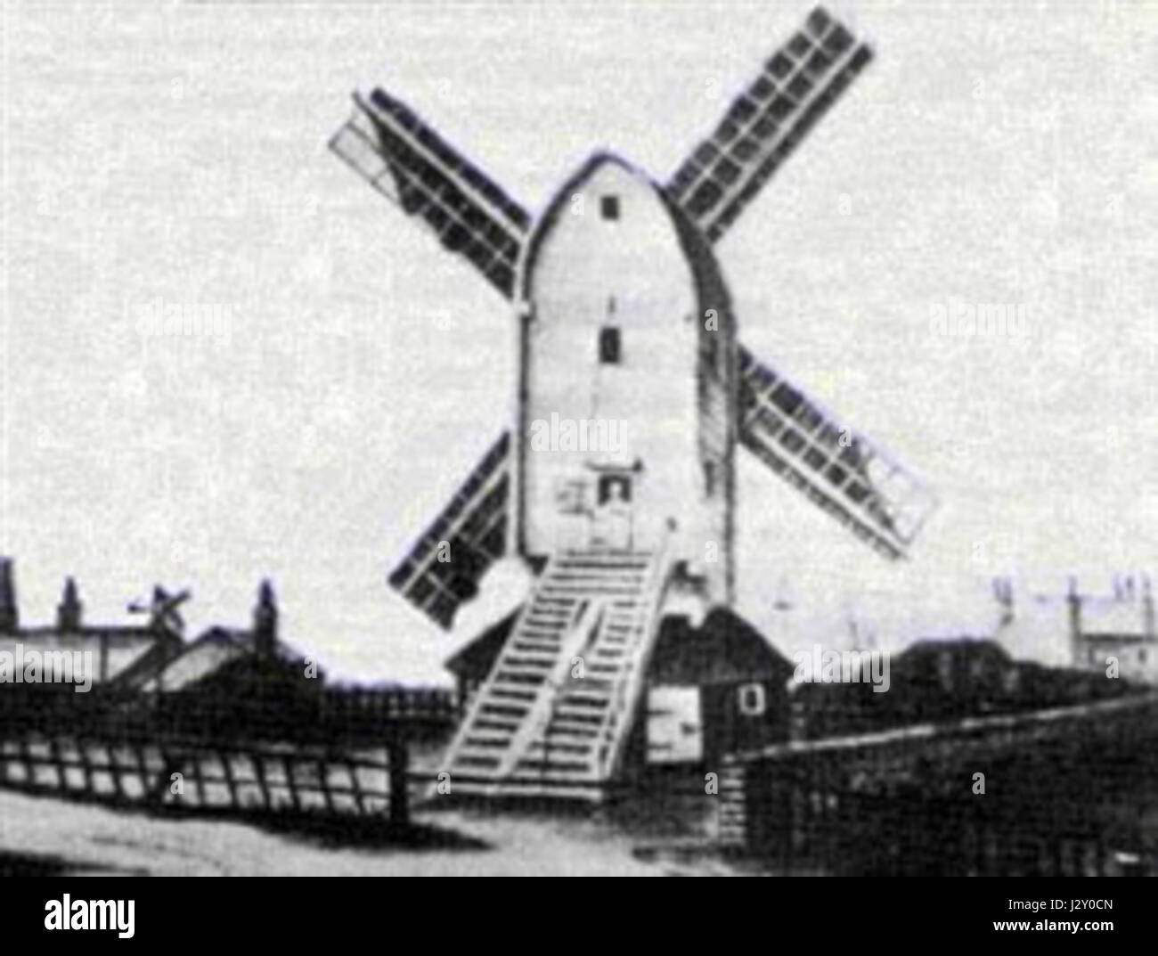 Ein malerisches Foto der Windmühle von Brighton Vines in Brighton, das ihre historische Bedeutung und architektonische Schönheit zeigt. Stockfoto