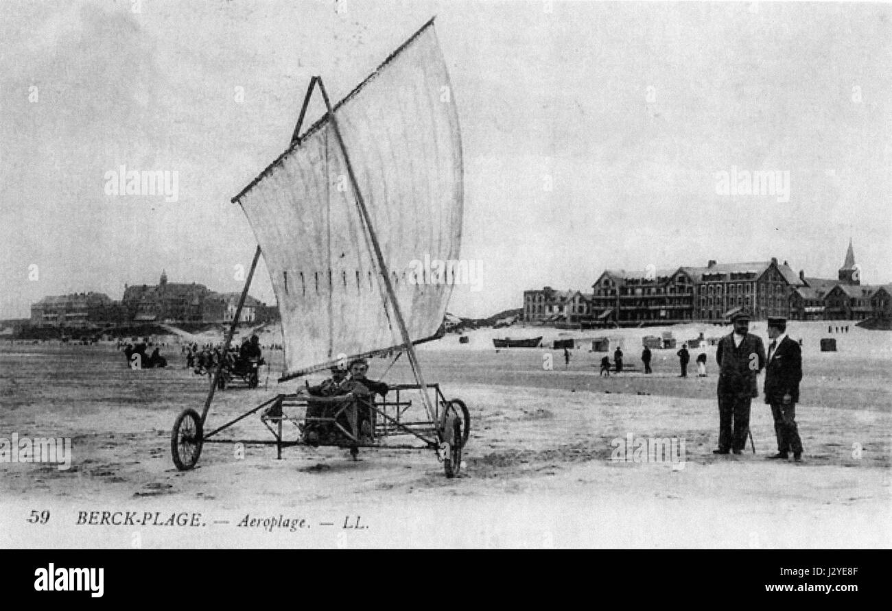 Aeroplage 1913-3 bezieht sich auf eine Luftfahrtreferenz aus dem frühen 20. Jahrhundert, die möglicherweise mit einem Flugzeug oder einem Flugereignis zusammenhängt. Der Begriff „Aeroplage“ deutet darauf hin, dass er sich auf frühzeitige Luftverkehrsanstrengungen oder wichtige Momente vor Ort konzentrieren könnte. Stockfoto
