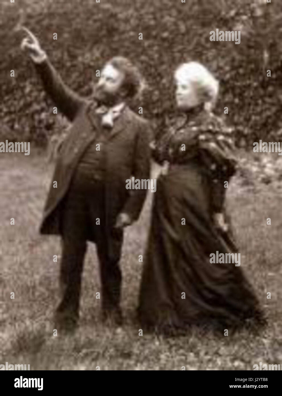 Camille Flammarion war ein französischer Astronom und Wissenschaftsautor, der für seine Arbeit in der Popularisierung der Wissenschaft bekannt war. Dieses Bild repräsentiert sein Interesse am Himmel und an der Erforschung des Universums, insbesondere im Bereich der Astronomie und ihrer Auswirkungen auf die Gesellschaft. Stockfoto