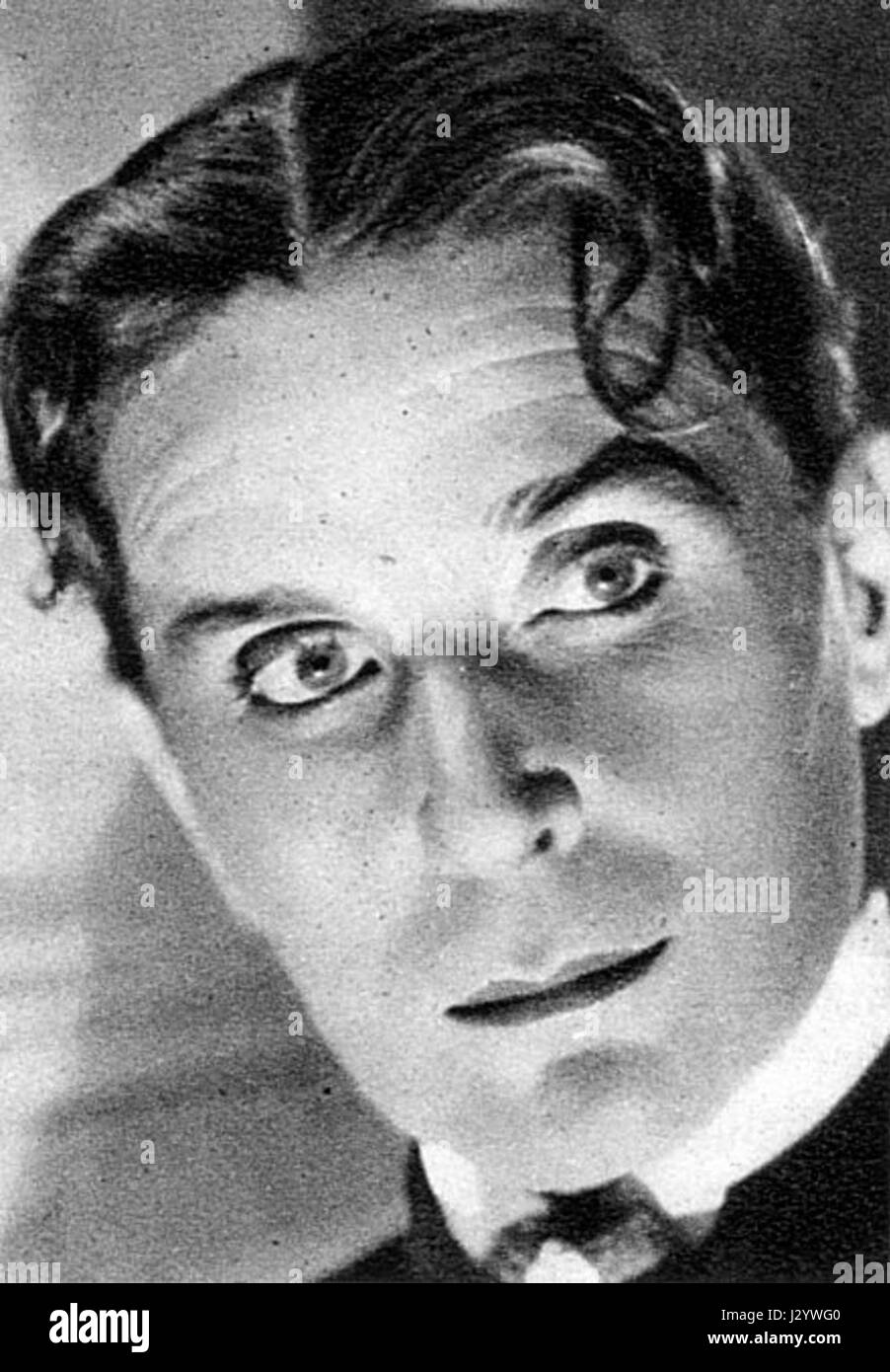 Ein Porträt des französischen Schauspielers Pierre Blanchar aus dem Jahr 1936, das seinen herausragenden Auftritt während seiner filmischen Karriere festgehalten hat. Stockfoto