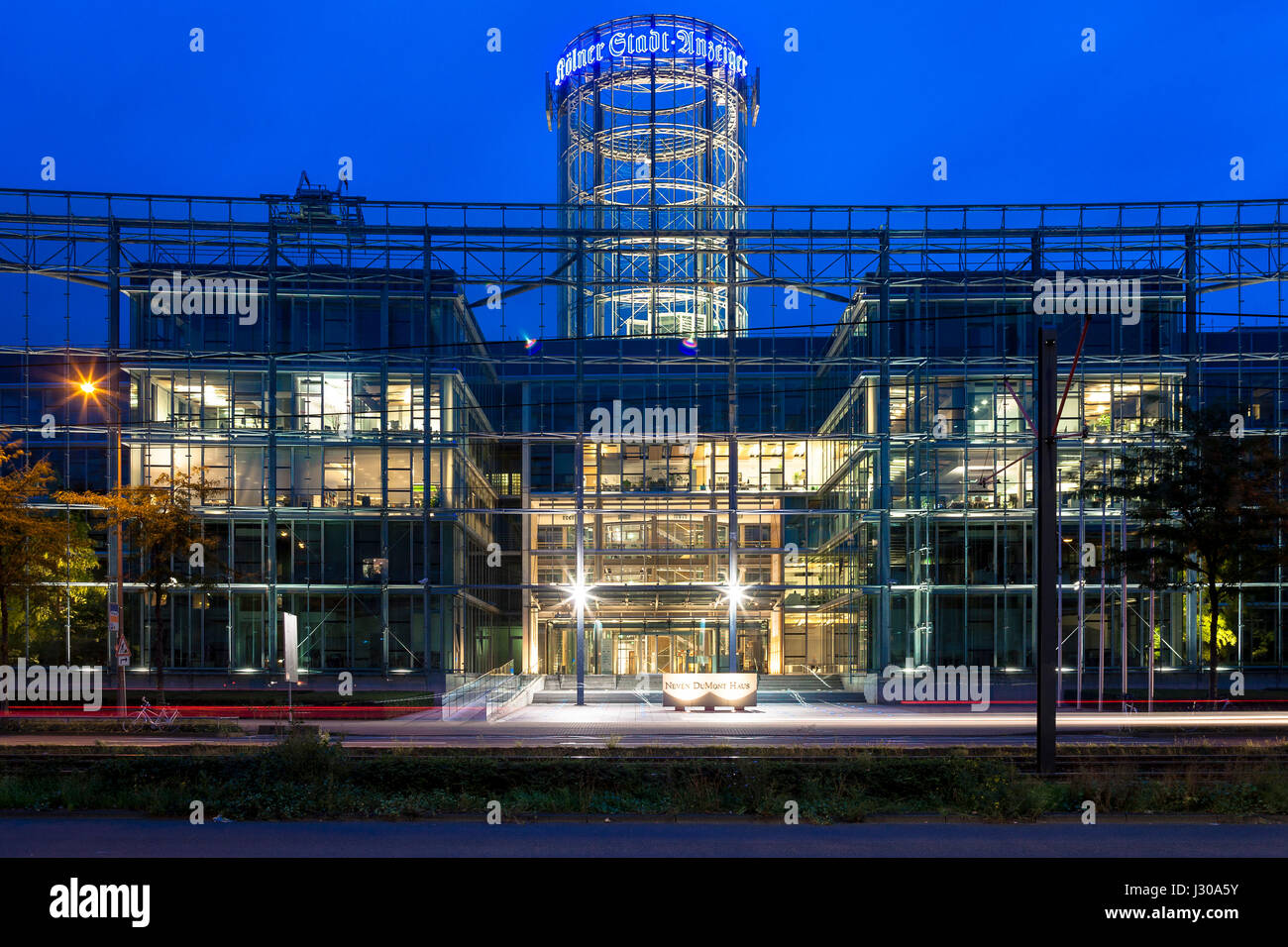 Deutschland, Köln, Neven-DuMont Bau des DuMont Schauberg Verlags an der Amsterdamer Straße. Stockfoto