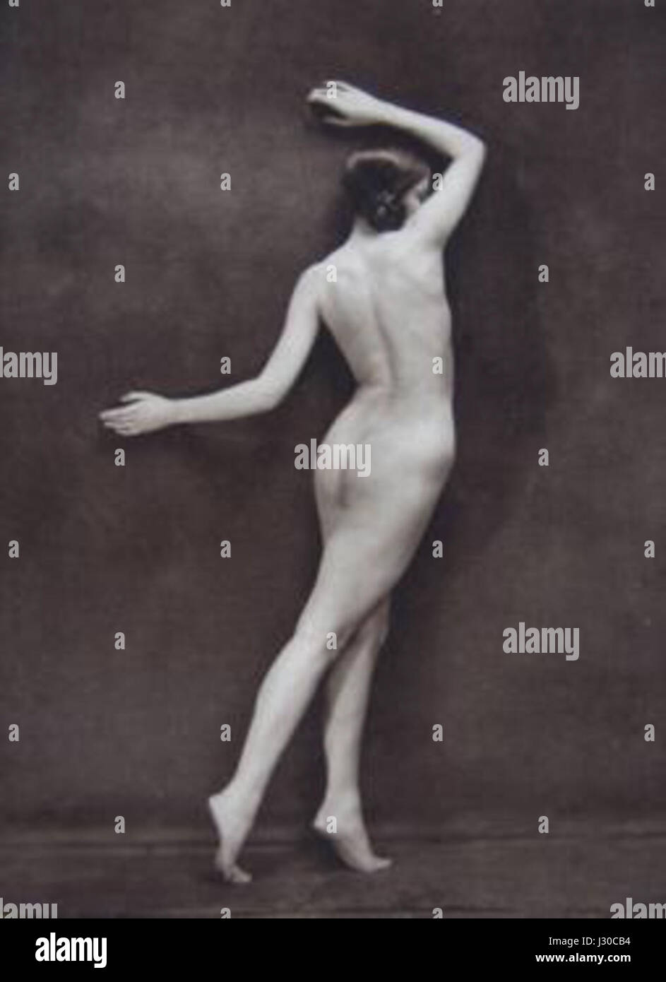 Dies ist Teil eines Art déco-Portfolios, das die ikonischen Designelemente der Art déco-Bewegung präsentiert. Das Portfolio umfasst verschiedene Stücke aus den 1920er und 1930er Jahren, die die auffälligen geometrischen Formen, lebendigen Farben und luxuriösen Materialien widerspiegeln, die typisch für den Stil sind. Stockfoto