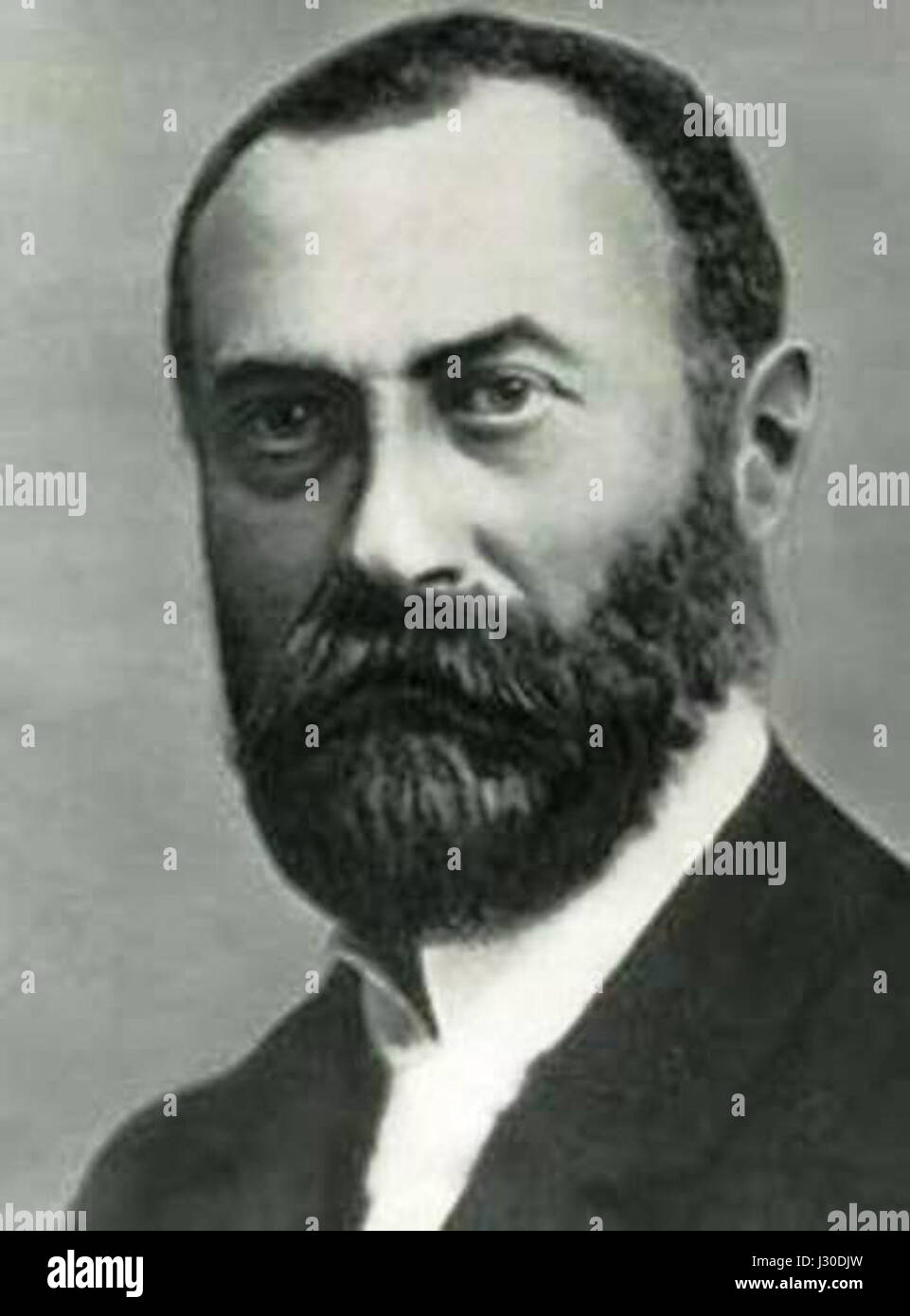 Blathy Otto war ein ungarischer Elektroingenieur, der für seine Arbeit in der Entwicklung der Elektrotechnik, insbesondere in Bezug auf Wechselstrom, bekannt war. Im späten 19. Jahrhundert leistete er bedeutende Beiträge zu diesem Feld. Stockfoto