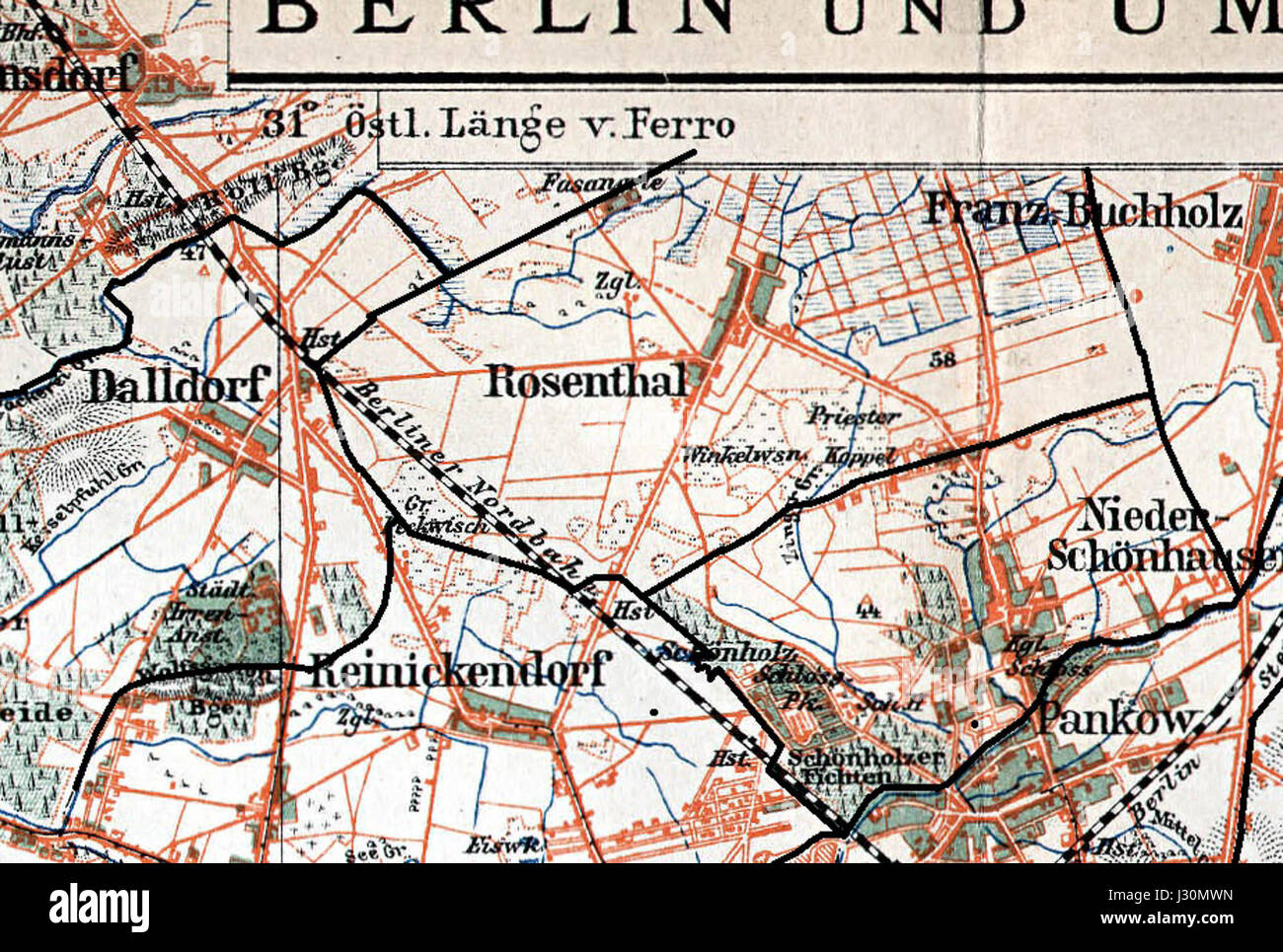 Die Brockhaus-Karte von Berlin und Umgebung, erstellt von Rosenthal, ist ein detailliertes kartographisches Werk aus dem 19. Jahrhundert, das einen umfassenden Überblick über die Geographie und Stadtgestaltung Berlins dieser Zeit bietet. Stockfoto