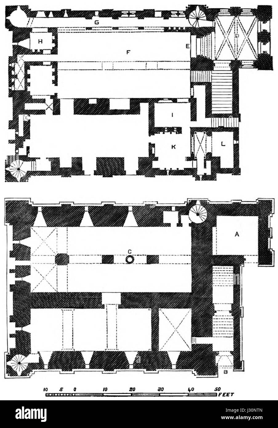 Die Grundrisse des Castle Rising Castle in Norfolk, England, zeigen das Layout und die Gestaltung dieses mittelalterlichen Donjons, der im 12. Jahrhundert erbaut wurde und seine Verteidigungsarchitektur und historische Bedeutung zeigt. Stockfoto