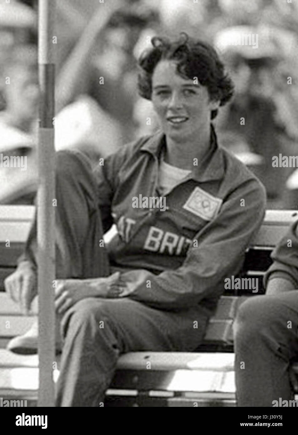 Dorothy Hyman war eine berühmte britische Athletin, die in den 1960er Jahren für ihre Sprintfähigkeit bekannt war Diese Referenz bezieht sich wahrscheinlich auf einen Moment in ihrer sportlichen Karriere, in dem sie ihre Leistungen im Leichtathletik-Bereich zeigt. Stockfoto