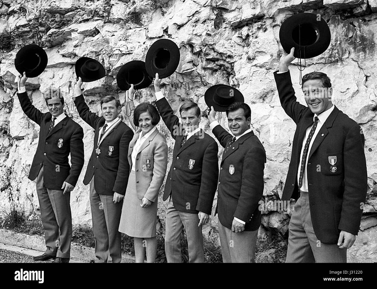 Das italienische Alpinski-Team 1966 nahm an internationalen Wettbewerben Teil und stellte Athleten aus, die bei verschiedenen alpinen Skisports begabt waren. Ihre Teilnahme war ein wichtiger Moment in der italienischen Wintersportgeschichte. Stockfoto