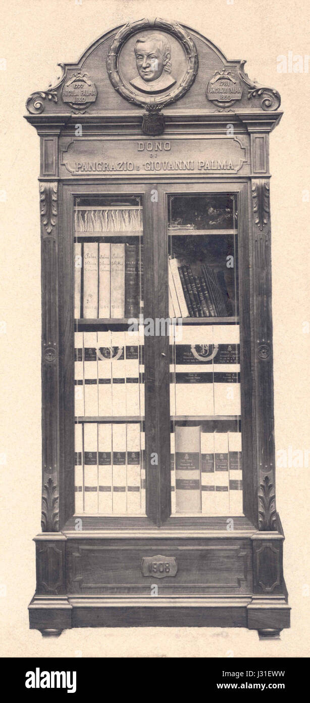 Ein Bild oder Verweis auf ein „Armadio palma“, das ein italienischer Begriff für eine Art von Kleiderschrank oder Kommode sein könnte, die typischerweise ein Palmenmotiv oder Designelement aufweisen. Es kann ein Möbelstück von kultureller oder regionaler Bedeutung sein. Stockfoto