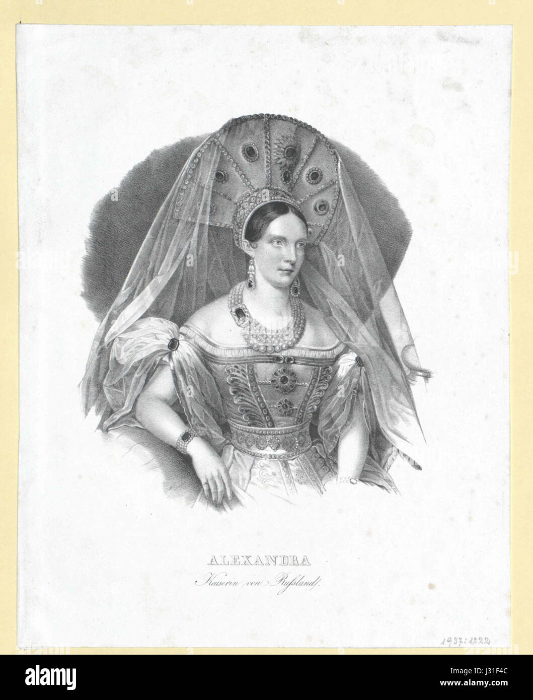 Diese Gravur zeigt Alexandra Feodorowna, die Kaiserin von Russland, in traditioneller russischer Kleidung. Das Bild hebt ihre königliche Kleidung hervor und stellt sie als Symbol russischer kaiserlicher Eleganz dar. Alexandra Feodorowna war die Ehefrau des Zaren Nikolaus II. Und die letzte Zarin Russlands vor der Russischen Revolution. Stockfoto