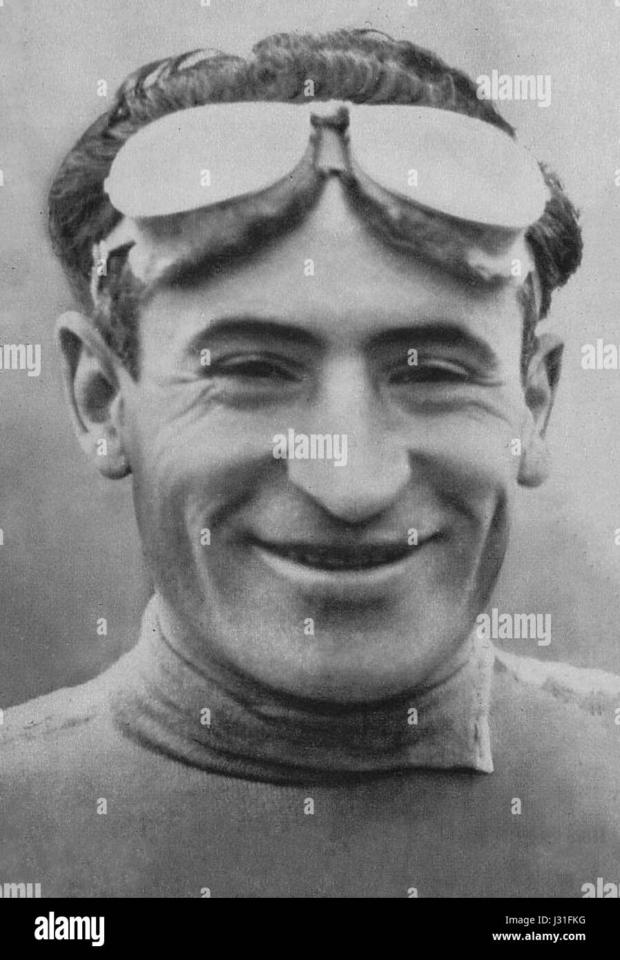 Domenico Piemontesi, ein italienischer Künstler, ist bekannt für seine 1937 Schwarzweiß-Werke, die historische und kulturelle Themen durch Kunsttechniken erfassen. Stockfoto