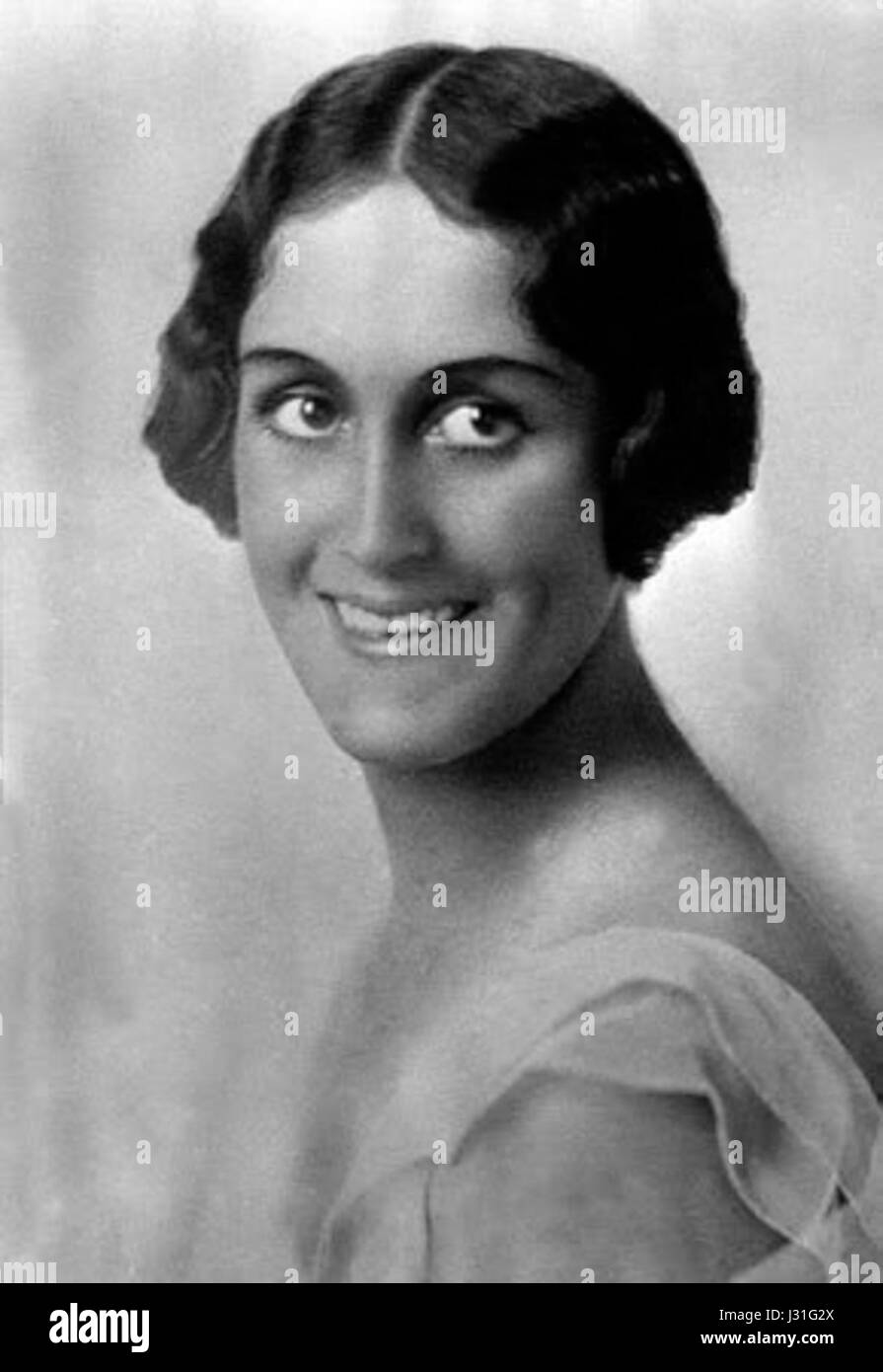 Aspasia Manos war eine griechische Schauspielerin, die vor allem Mitte des 20. Jahrhunderts für ihre Theater- und Filmarbeit bekannt war. Sie wurde zu einer prominenten Persönlichkeit im griechischen Kino und in den Künsten. Stockfoto