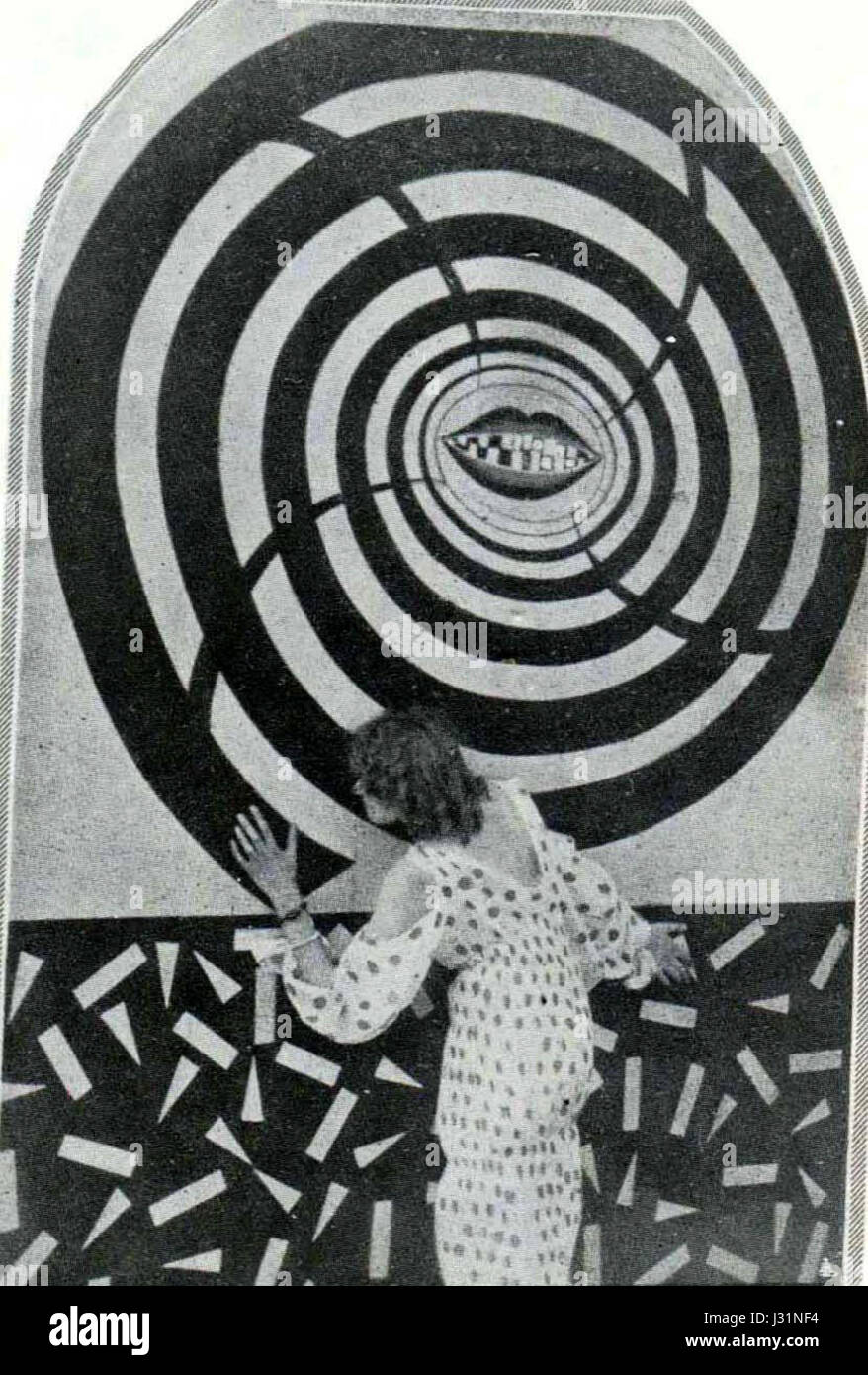 Thais wurde 1917 gegründet und ist eine italienische Oper des Komponisten Alfredo Catalani nach dem Roman von Anatole France. Die Performance konzentriert sich auf Themen wie Liebe, Opfer und spirituelle Transformation. Stockfoto