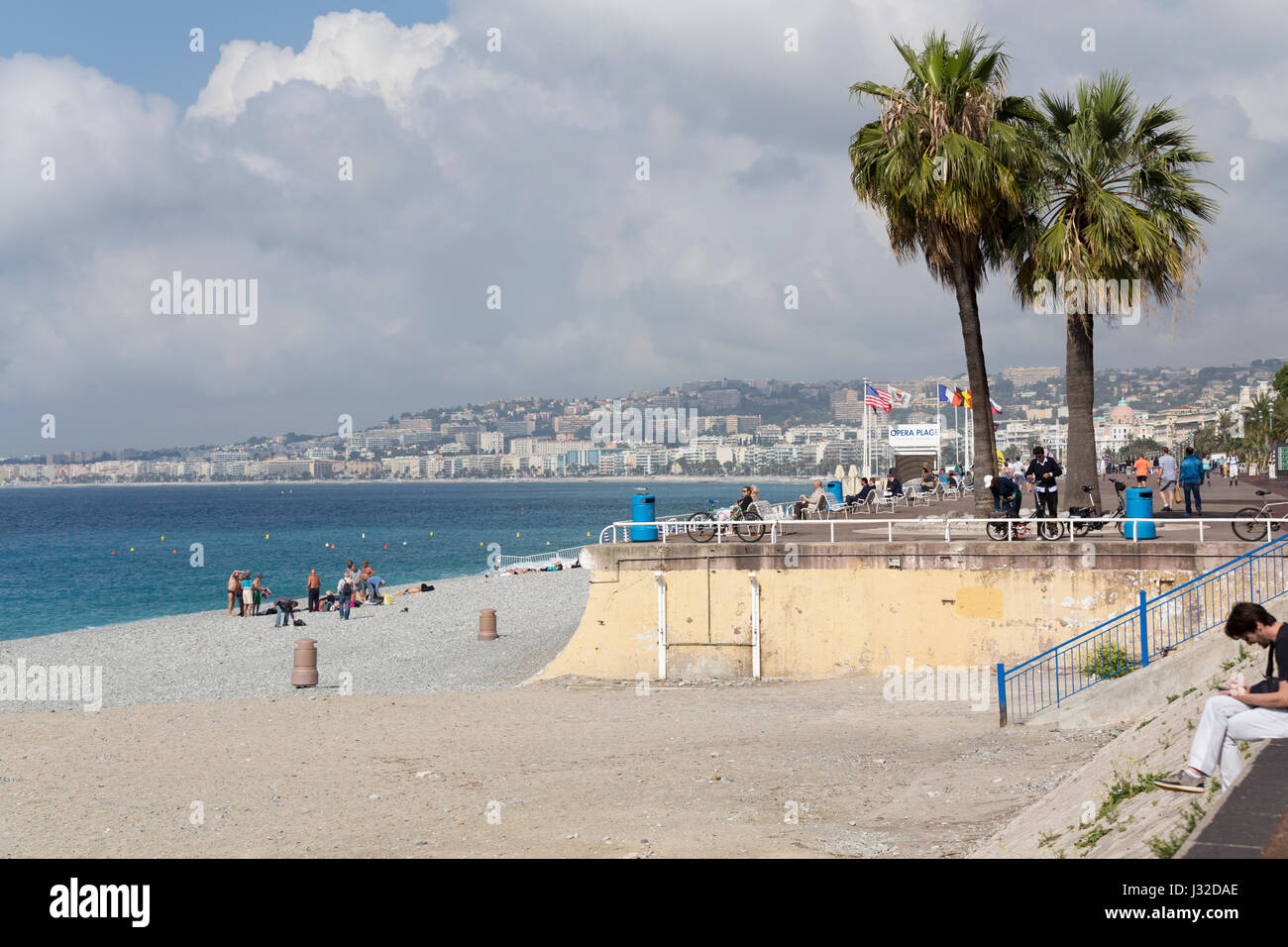 Frankreich, Nizza, Anzeigen entlang des Strandes auf der westlichen Seite von Nizza Stockfoto