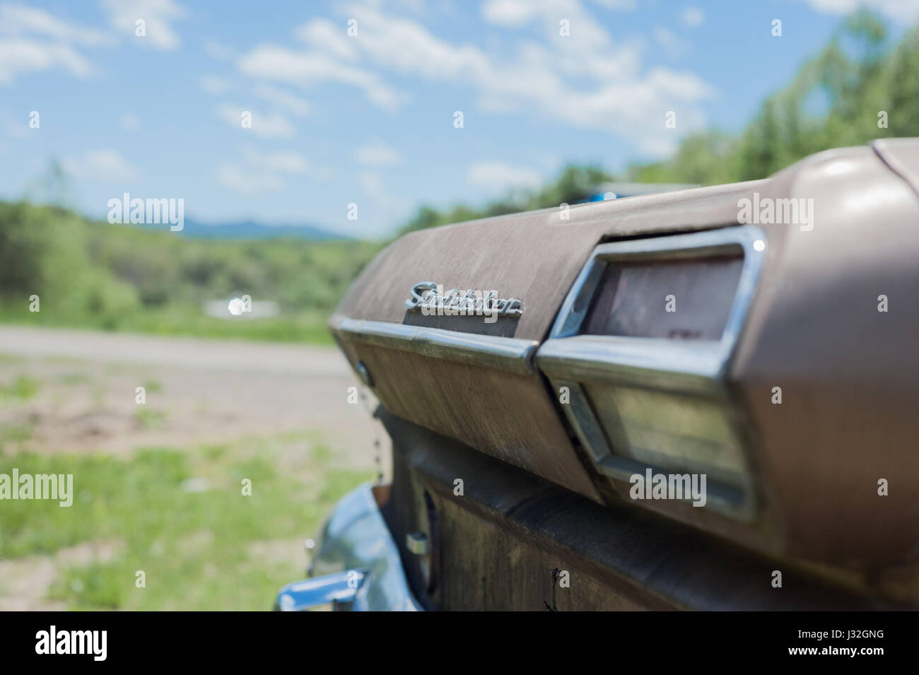 EAGLE ROCK, VIRGINIA-2. Mai 2017: ein 1960 Buick Lesabre durch die Seite der Straße geparkt. Stockfoto