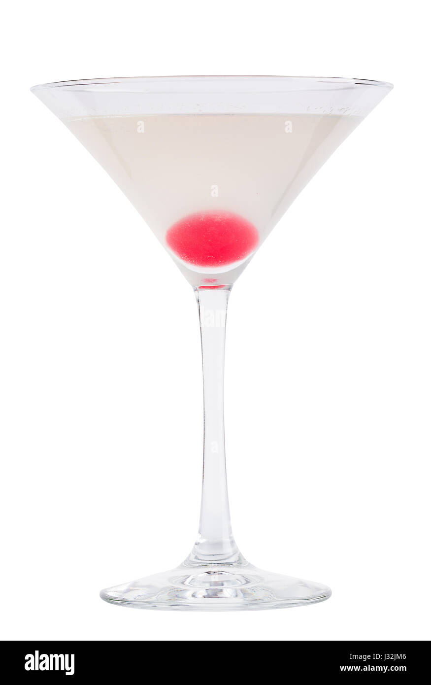 Erfrischende kalte Cocktail in einem Martini-Glas. Cocktail - Molekular-Küche. isoliert Stockfoto