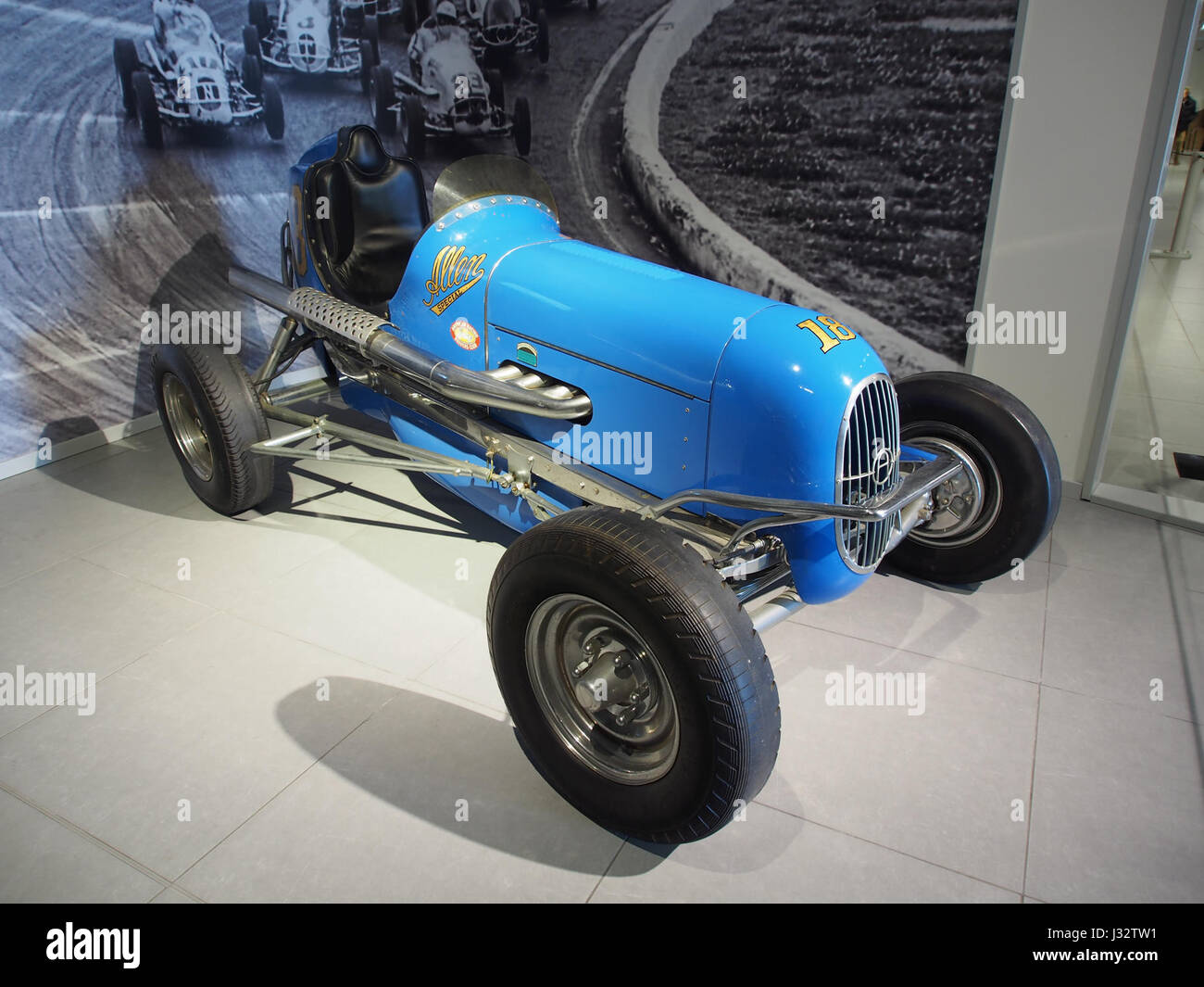 Dieses Foto zeigt den 1938 Allen Special, ein Rennwagen mit 1800 ccm Offenhauser-Motor und 170 PS. Das Auto ist ein bedeutendes Beispiel für die Renntechnik und das Design der Vorkriegszeit. Stockfoto