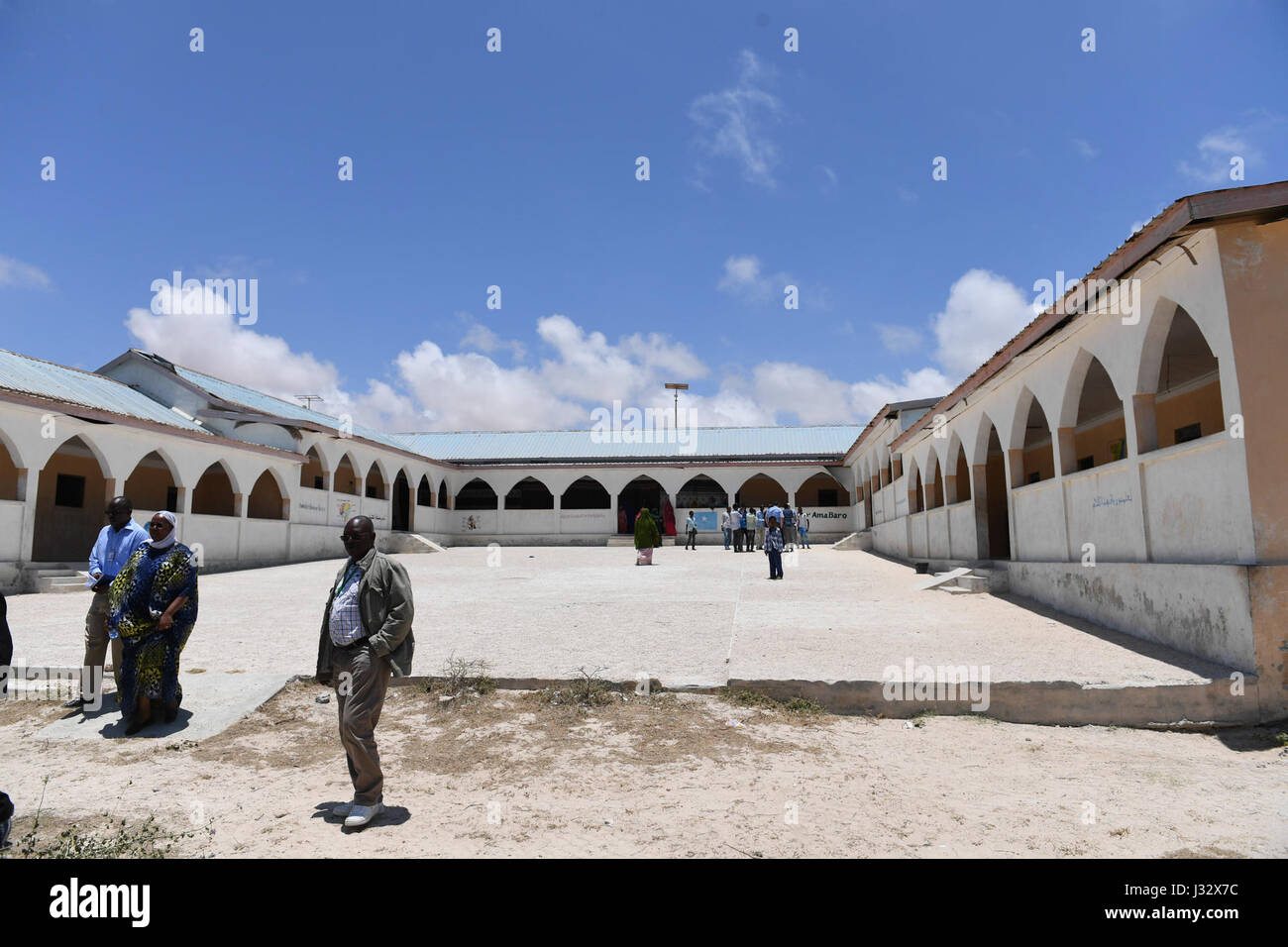 Die Website einer Schule mit Unterstützung der Mission der Afrikanischen Union in Somalia (AMISOM) in Mogadischu Wadajir Bezirk, am 24. März 2017 errichtet. AMISOM Foto / Omar Abdisalan Stockfoto
