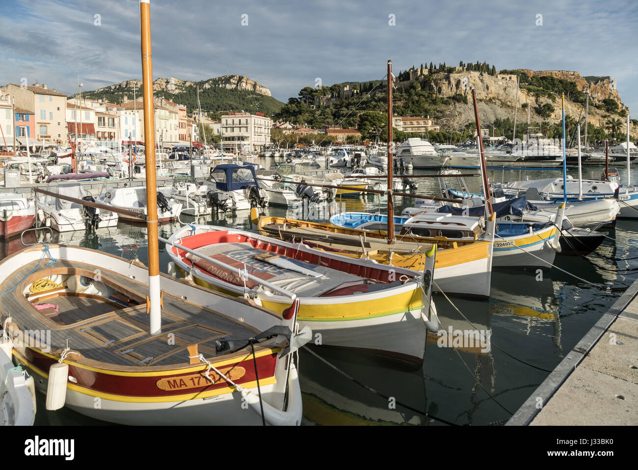 Boote in Cassis harbour Cassis, Cote d Azur, Frankreich Stockfoto