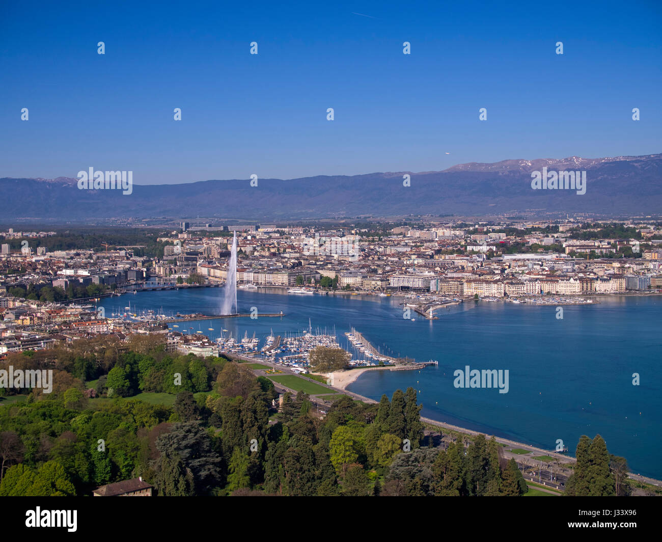 Luftbild von der Stadt Genf mit Springbrunnen Jet d ' Eau und Genfer See Stockfoto