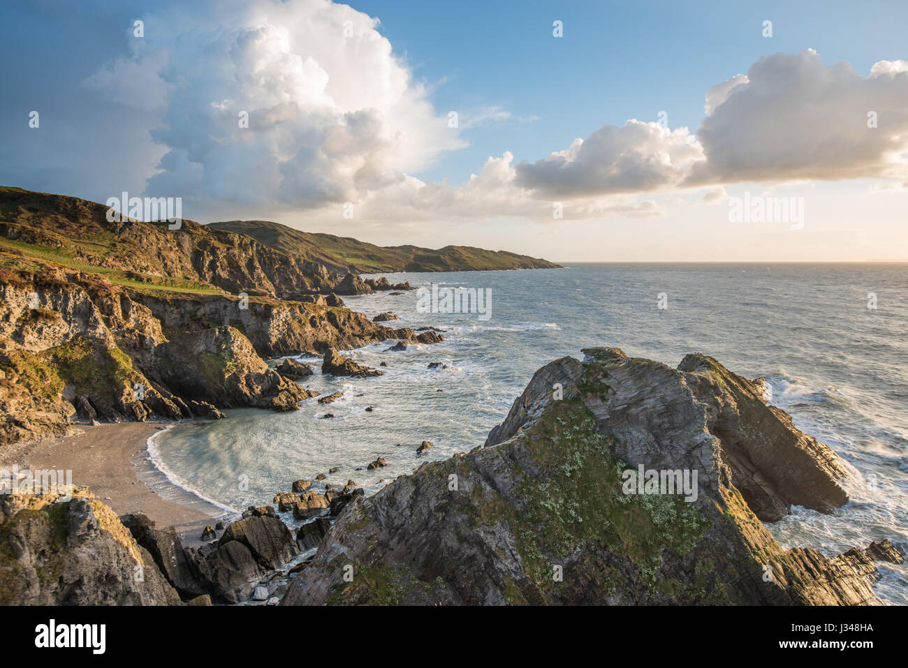 Zerklüftete Küste von Bull Point in North Devon, England, UK Stockfoto
