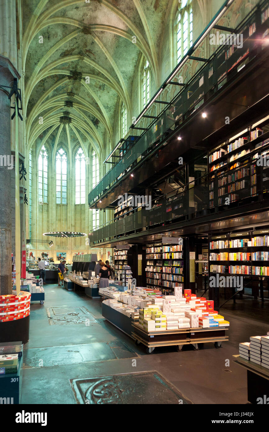 Niederlande, Maastricht, Selexyz Dominicanen Buchhandlung innerhalb der Dominicanenkerk (Dominikanerkirche) Stockfoto