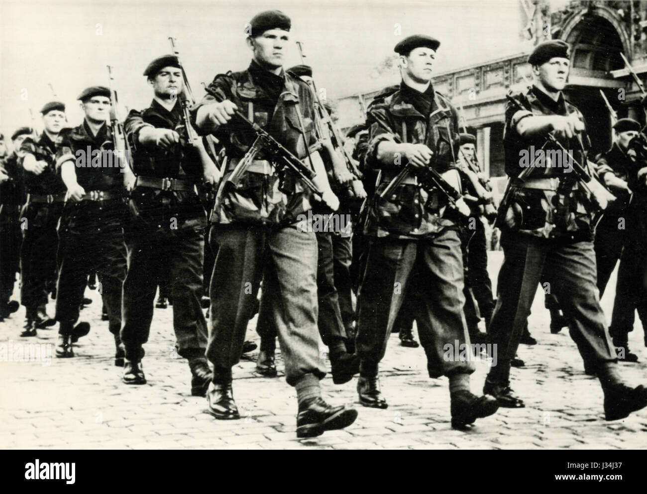 DDR-Truppen marschieren, East Berlin Stockfoto
