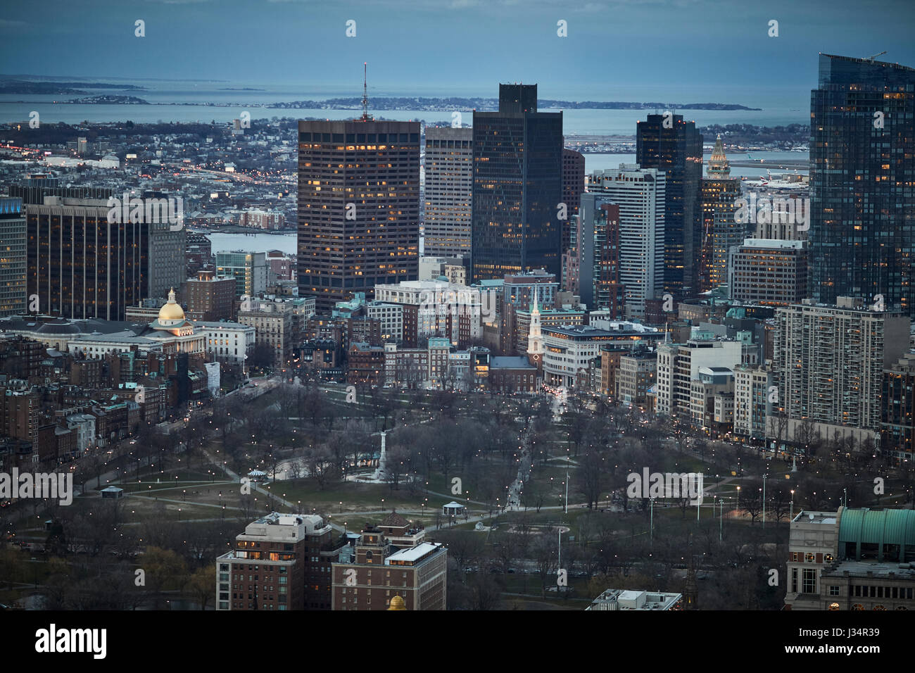 Skyline und Boston Common, der älteste park Beacon Hill Historic District, Boston, Massachusetts, Vereinigte Staaten, USA, Stockfoto
