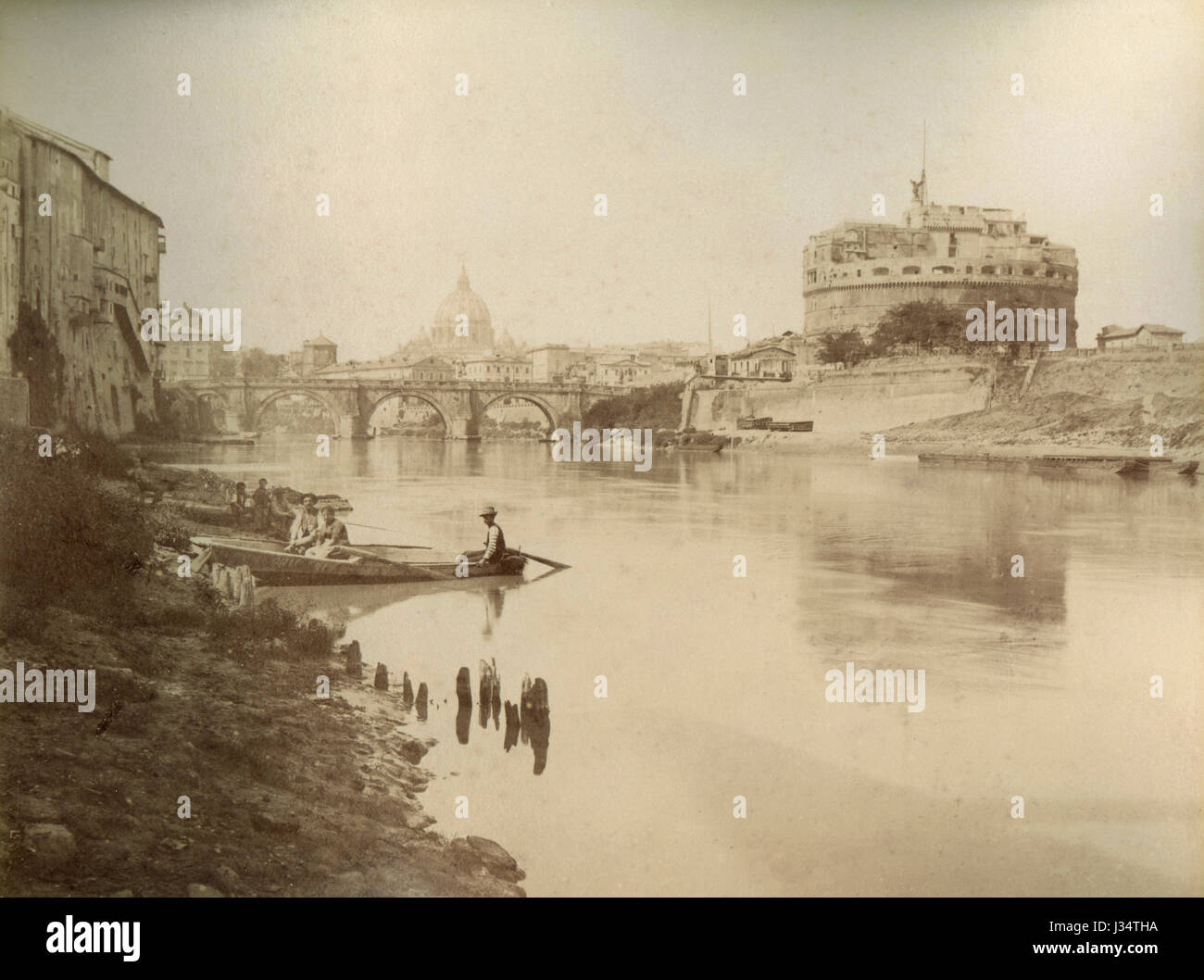 Blick auf Sant'Angelo Brücke und Schloss, Rom, Italien Stockfoto