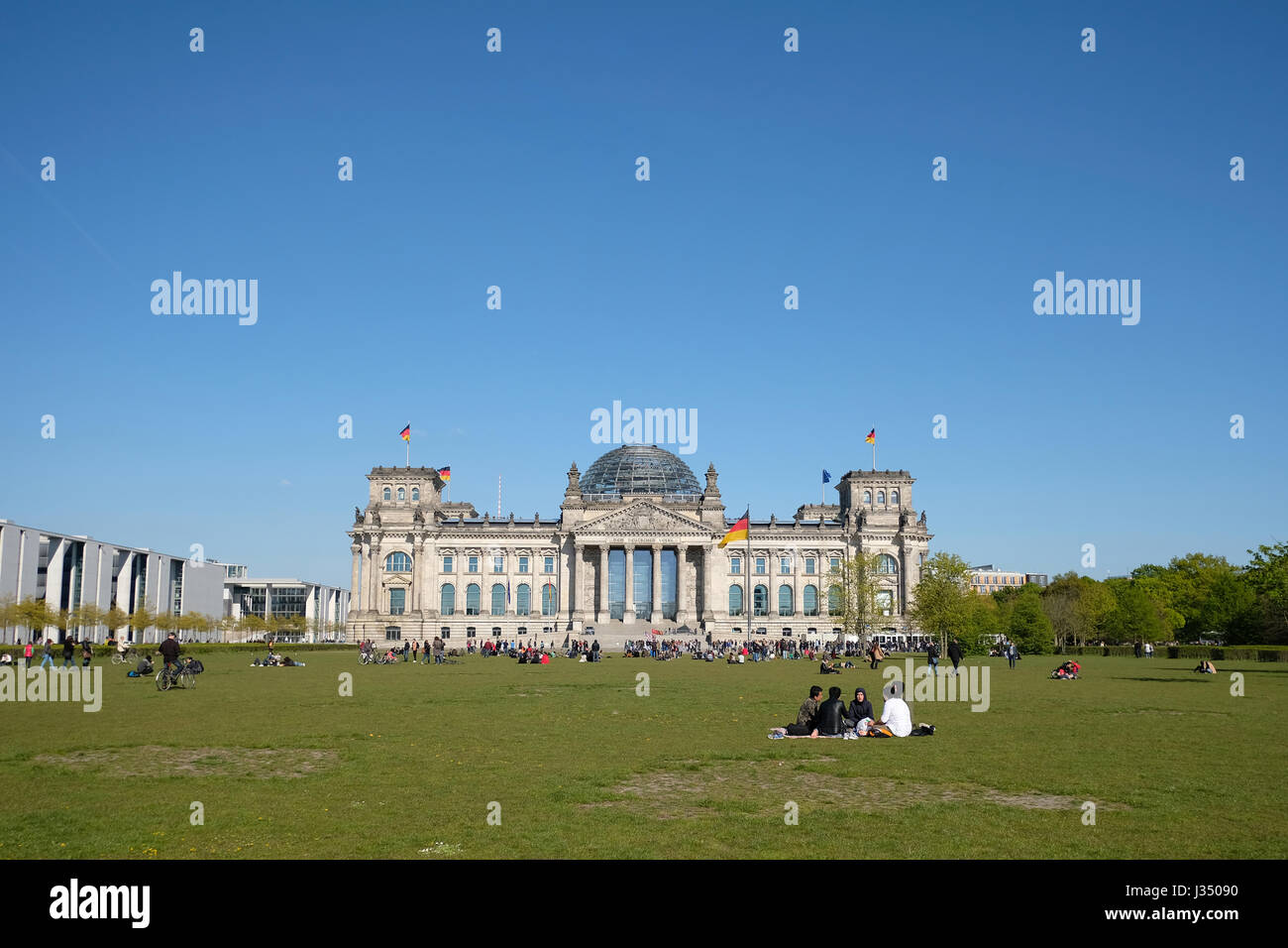 Berlin, Deutschland - 30. April 2017: Außenaufnahme von den Reichstag in Berlin, Deutschland Stockfoto