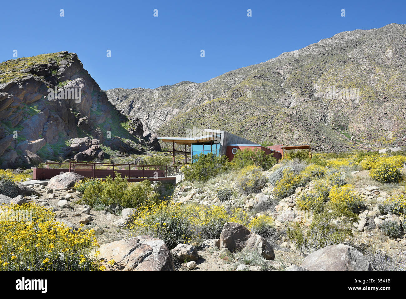 PALM SPRINGS, CA - 24. März 2017: Tahquitz Canyon Trail. Der Canyon ist eines der schönsten und kulturell sensible Gebiete von Agua Caliente Stockfoto