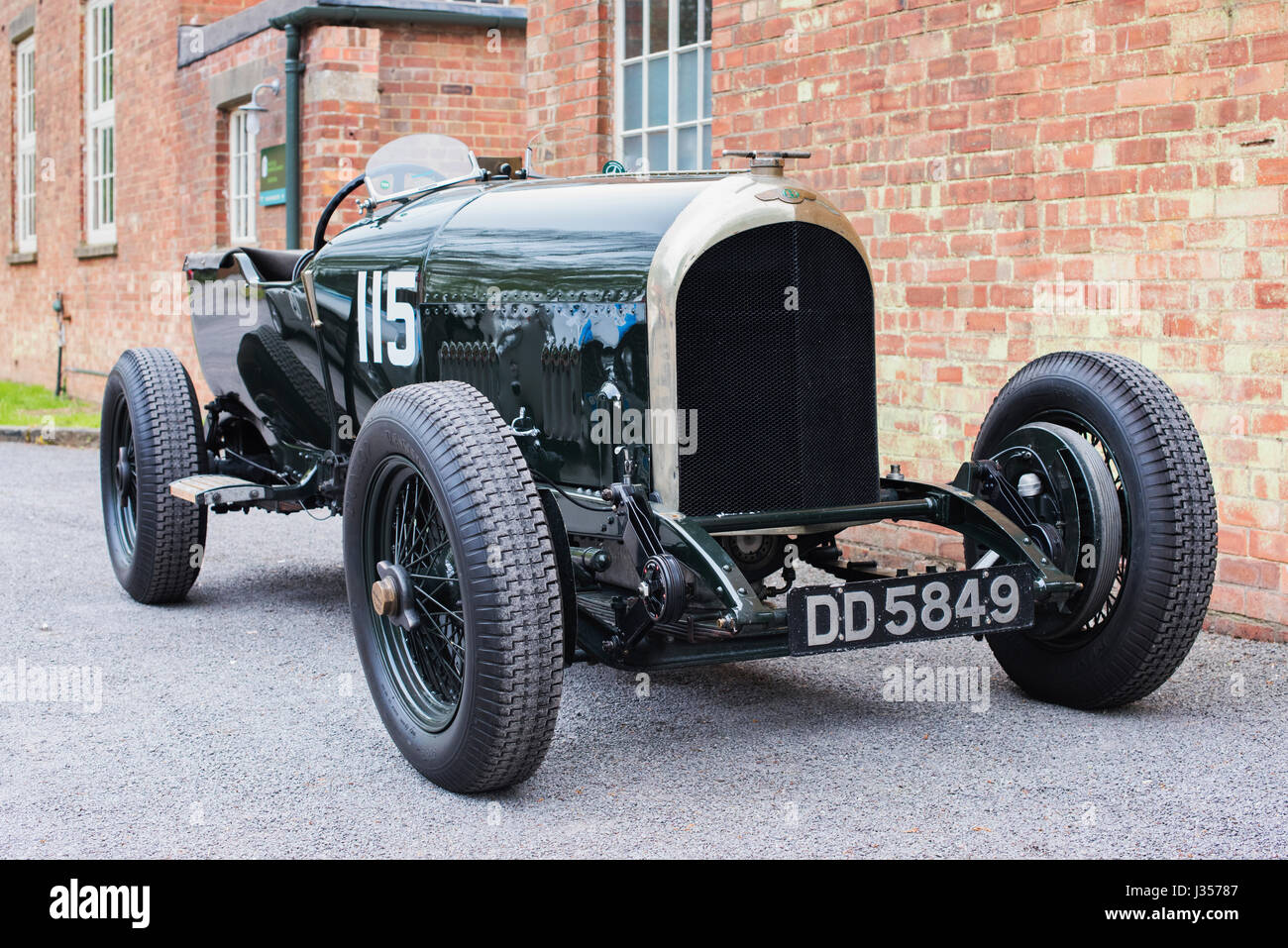 1924 restaurierten Oldtimer Bentley in Bicester Heritage Centre. Oxfordshire, England Stockfoto