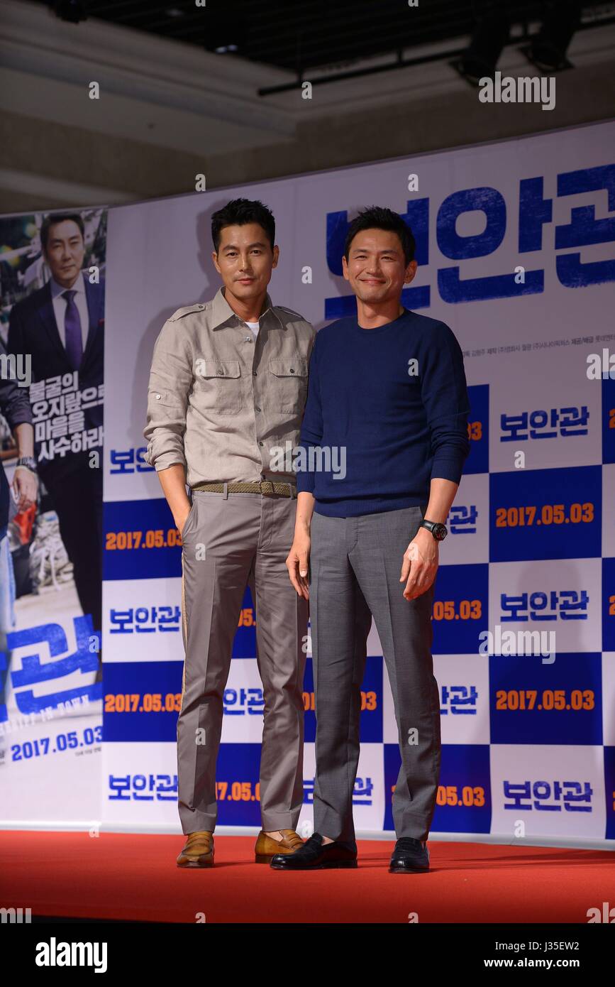 Seoul, Korea. 2. Mai 2017. Kim Su Hyon, Hyuk Jang, Jung Woo-sung Kang-Joon Seo Jin-Ung Jo besuchen Sie die VIP-Premiere von The Sheriff in Seoul, Korea am 2. Mai 2017. (China und Korea Rechte heraus) Bildnachweis: TopPhoto/Alamy Live-Nachrichten Stockfoto