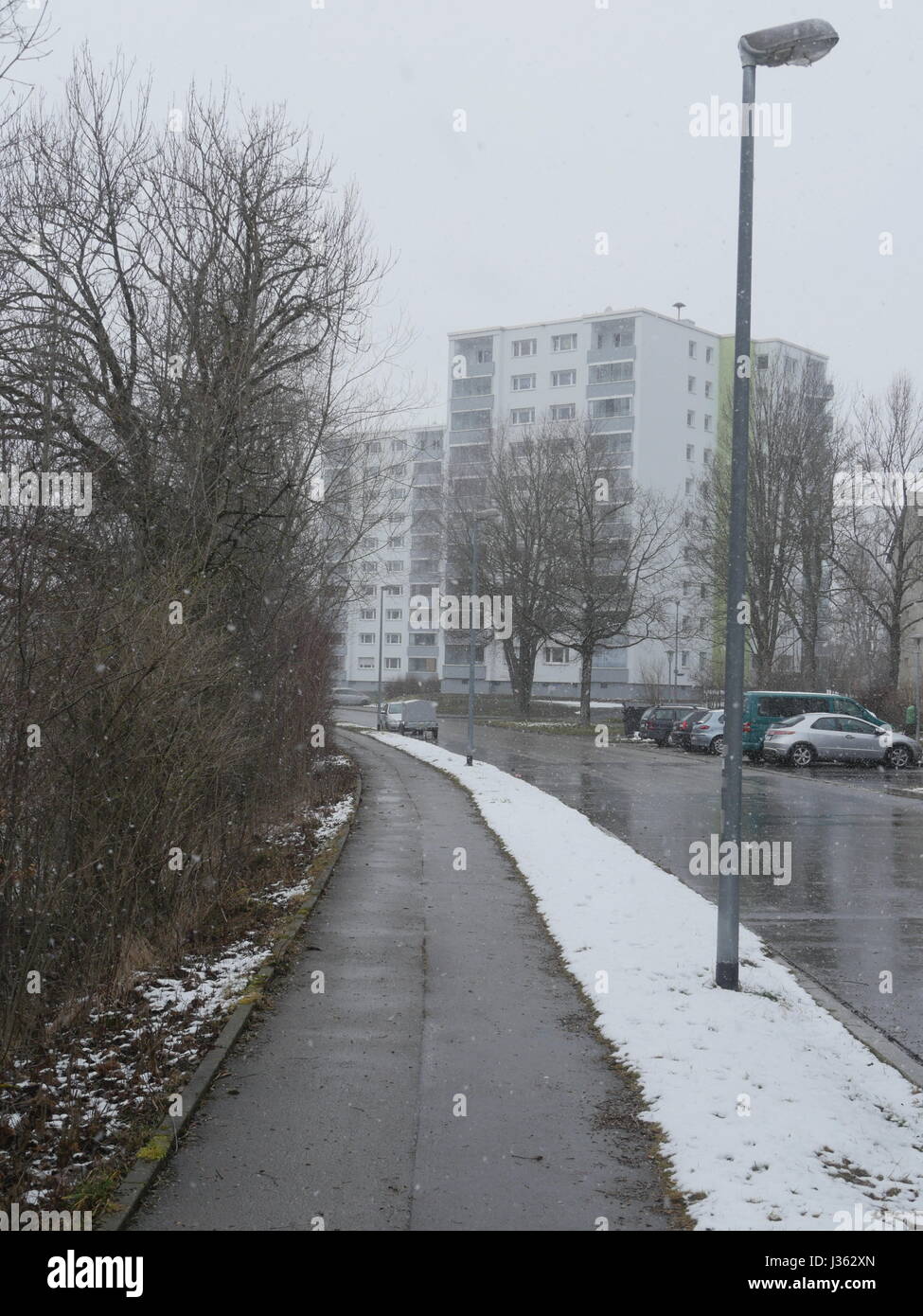 Fußgänger Gehweg im winter Stockfoto