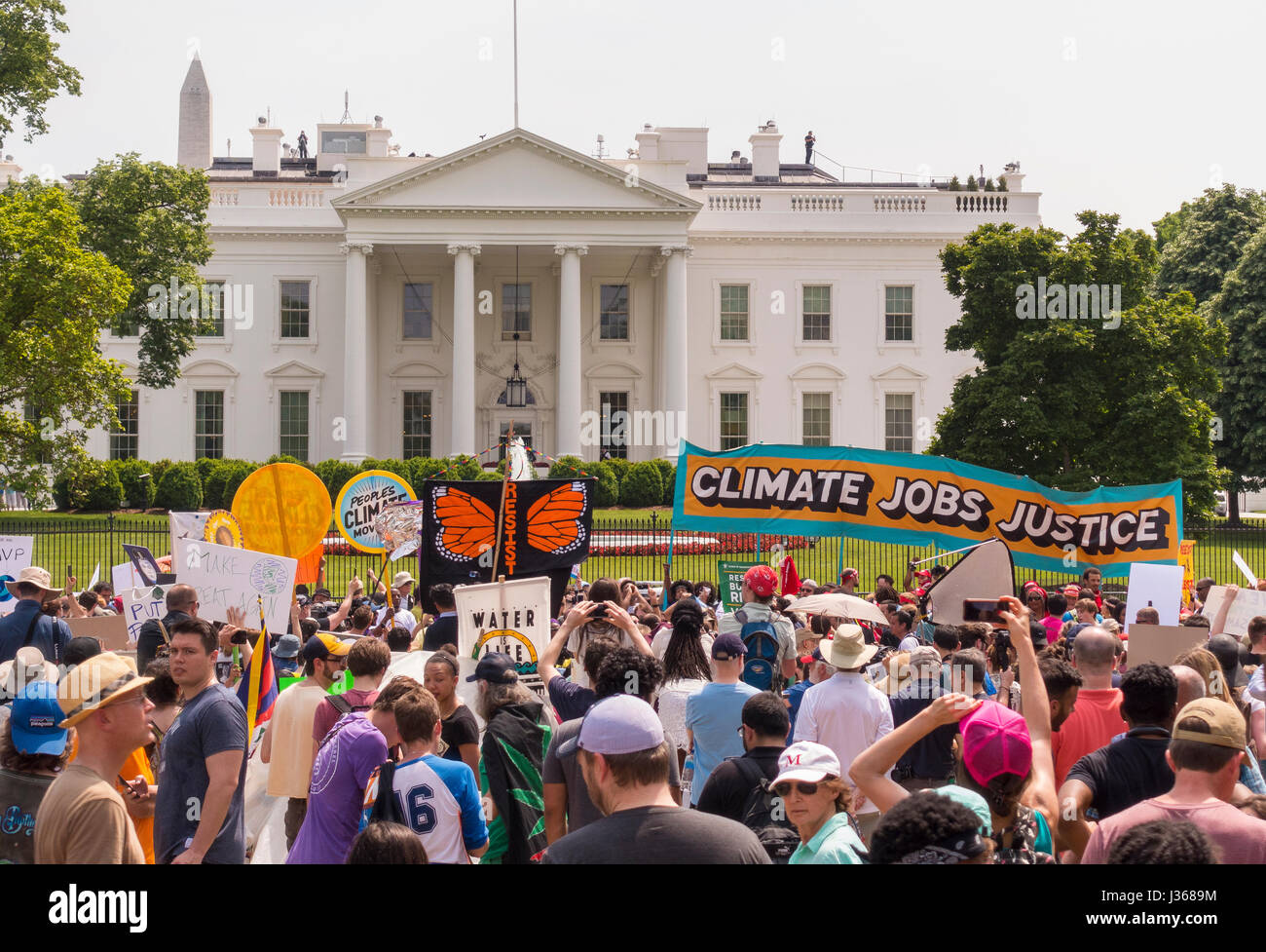 WASHINGTON, DC, USA - Climate March Demonstranten protestieren vor der weißen Haus. Stockfoto