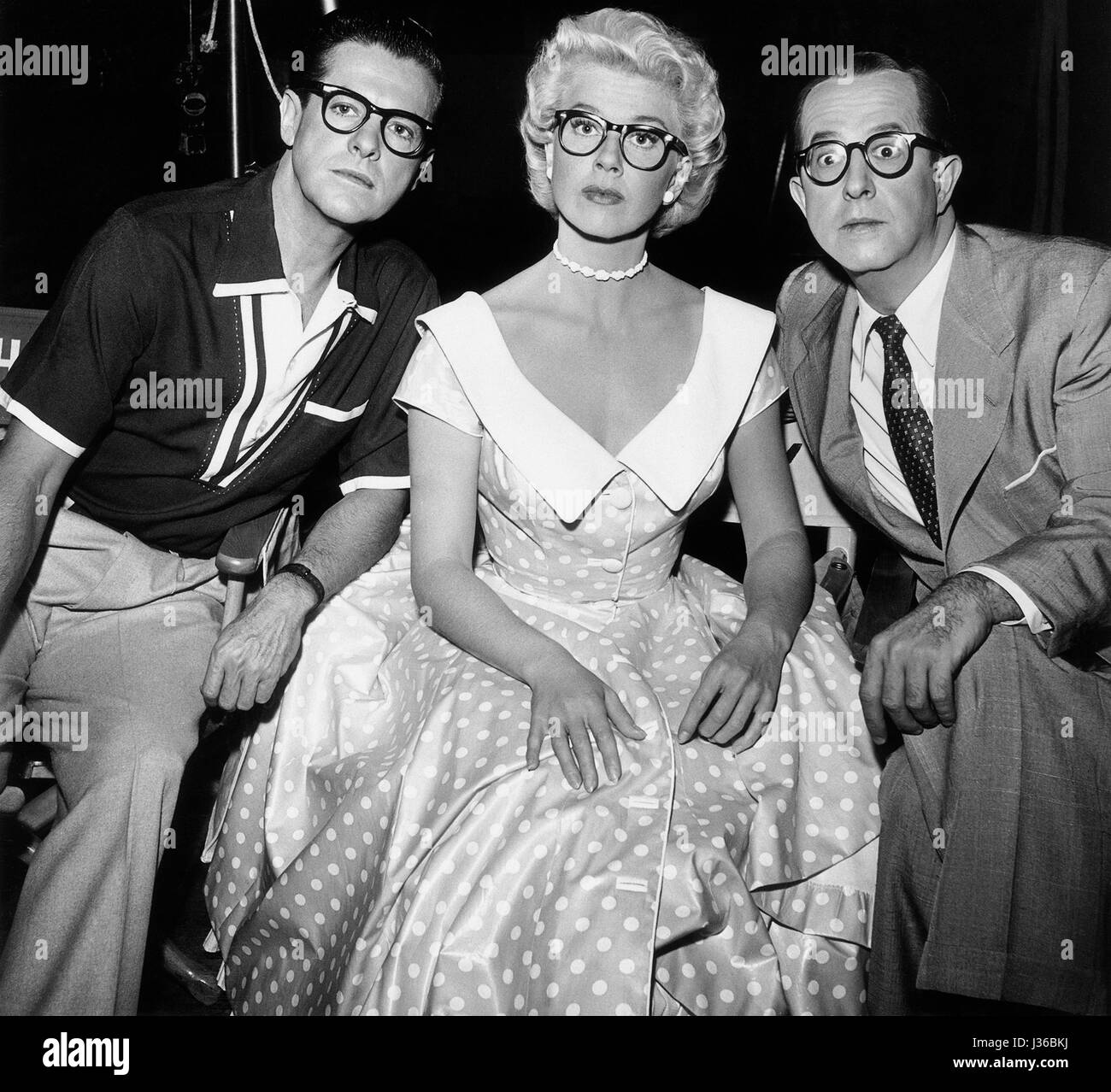 Glück mich Jahr: 1954 - USA Regie: Jack Donohue Robert Cummings, Doris Day, Phil Silvers.  Es ist verboten, das Foto aus dem Kontext der Promotion des Films zu reproduzieren. Es muss die Filmgesellschaft und/oder der Fotograf von zugewiesen oder von autorisierten / erlaubt am Set von der Filmgesellschaft gutgeschrieben werden. Nur für redaktionelle Nutzung. Photo12 gewährt keine Persönlichkeitsrechte der Personen vertreten. Stockfoto