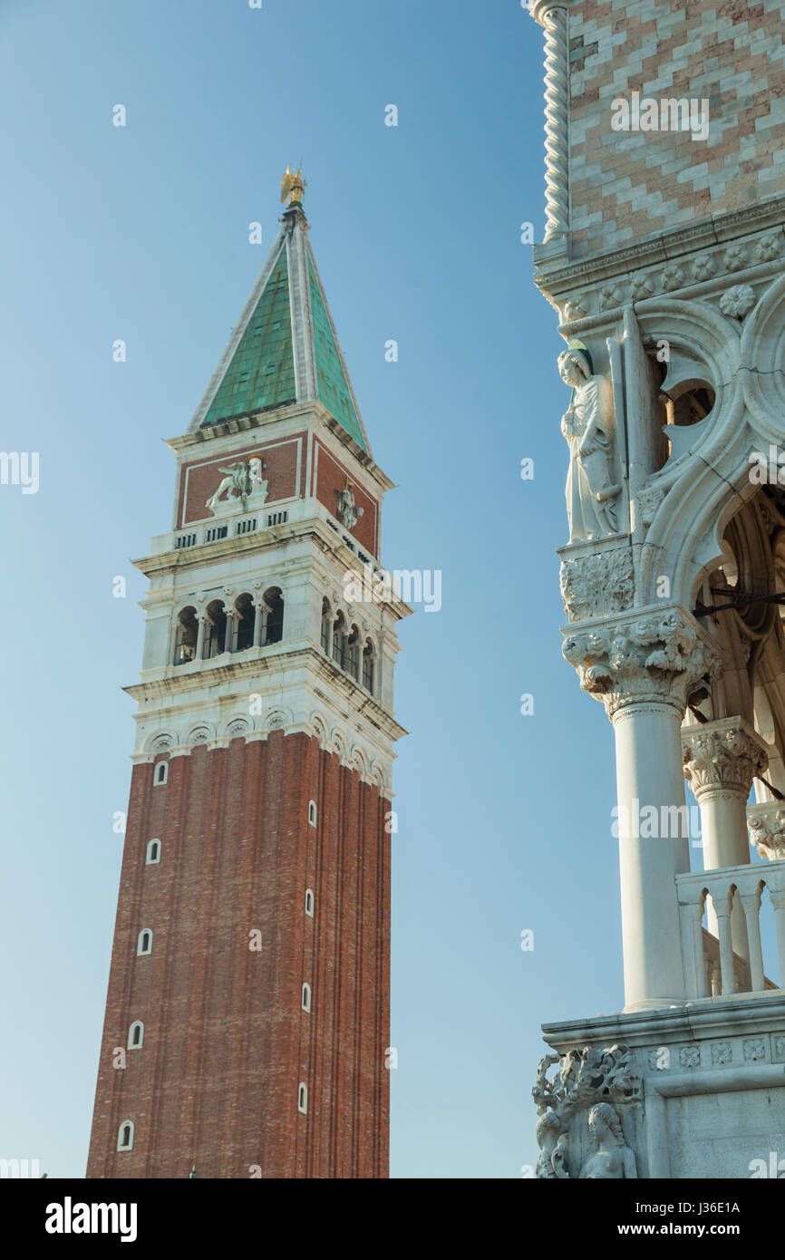 Campanile di San Marco in Venedig. Stockfoto