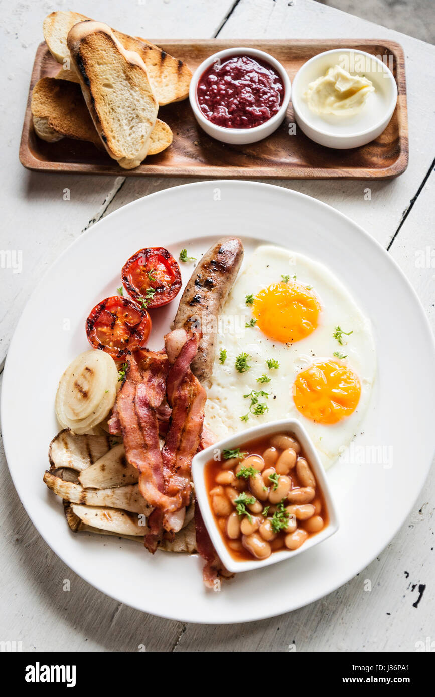 traditionelles englisches britische Frühstück Essen eingestellt Stockfoto