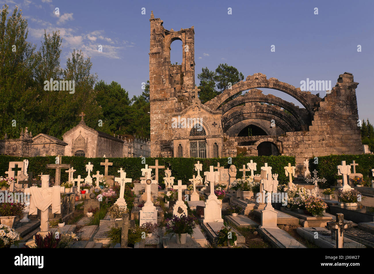 Ruinen der Kirche von Santa Mariña Dozo und Friedhof, Cambados, Pontevedra Provinz, Region Galicien, Spanien, Europa Stockfoto