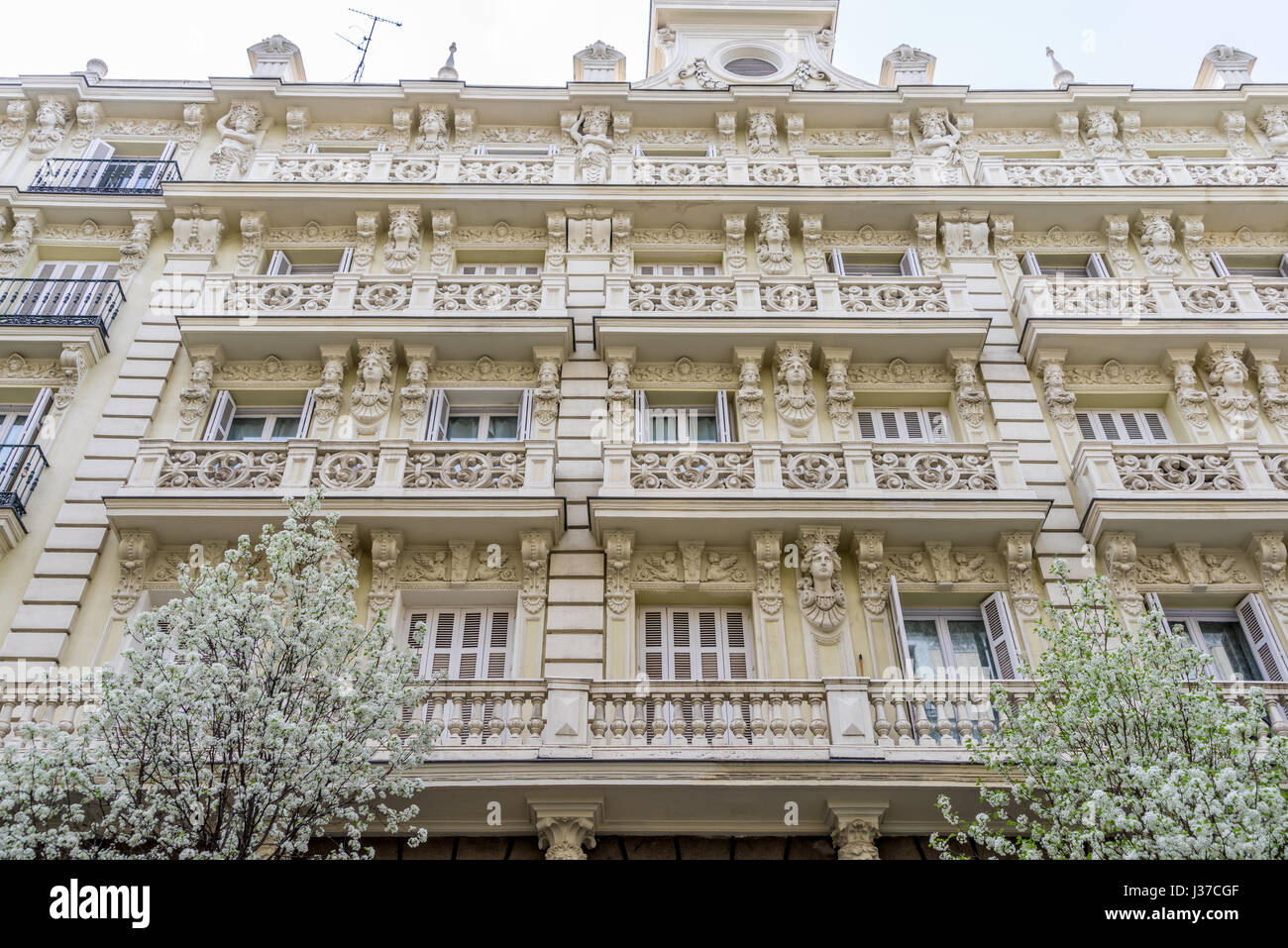 Madrid, Spanien. 21. März 2017. Fassade des Arenal 19 Gebäude, ehemalige (Hotel Internacional). Befindet sich in Arenal Straße (Calle del Arenal) gebaut, im Jahre 1862. Stockfoto