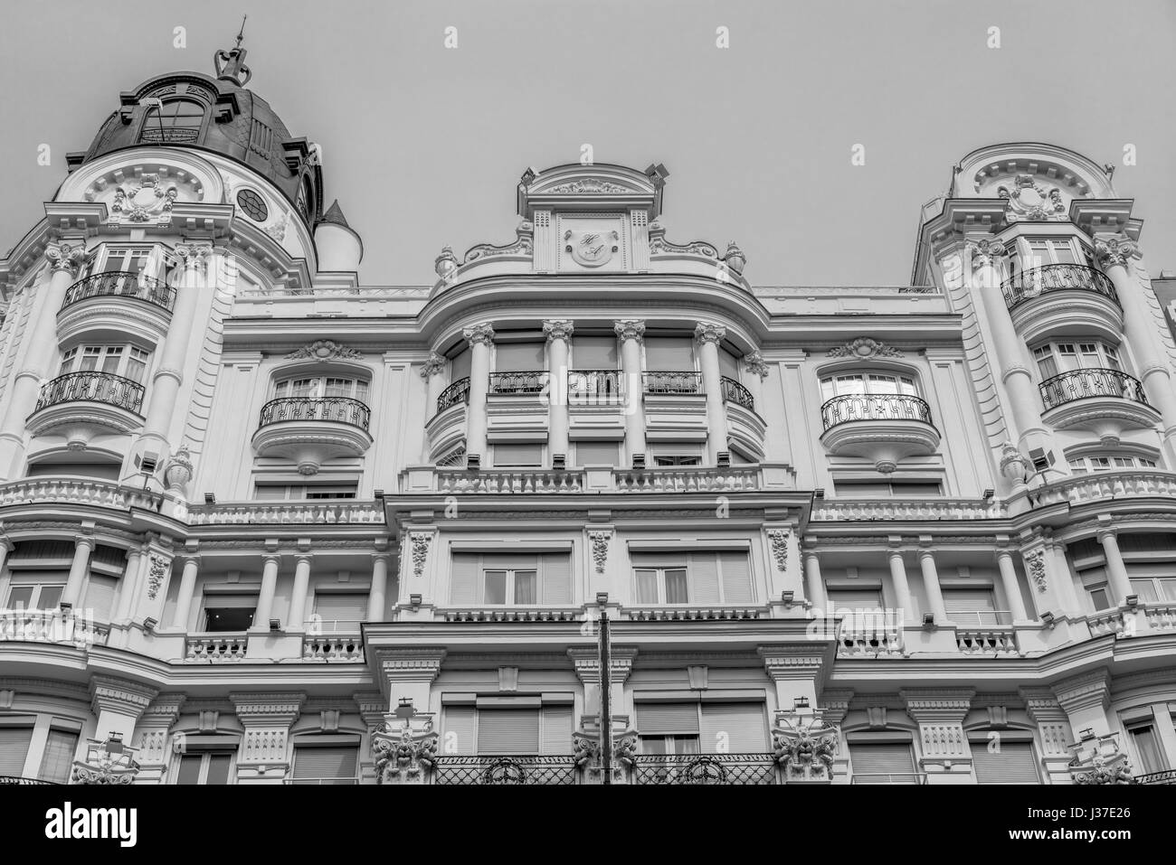 Fassade des Hotel Atlantico befindet sich in der Gran Via. Erbaut im Jahre 1923 durch Architekt Joaquin Saldana Stockfoto