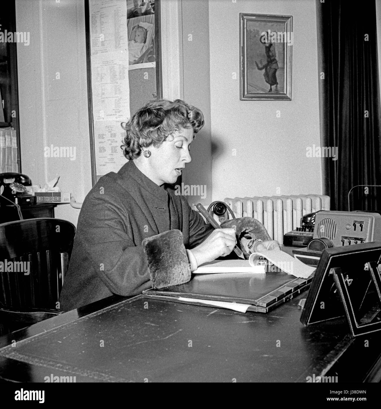 Danielle Darrieux Actress Stockfotos und bilder Kaufen Alamy