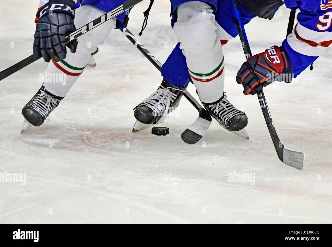 Mailand, Italien, 2. Mai 2017: Eishockey Freundschaftsspiel Italien gegen USA. Stockfoto