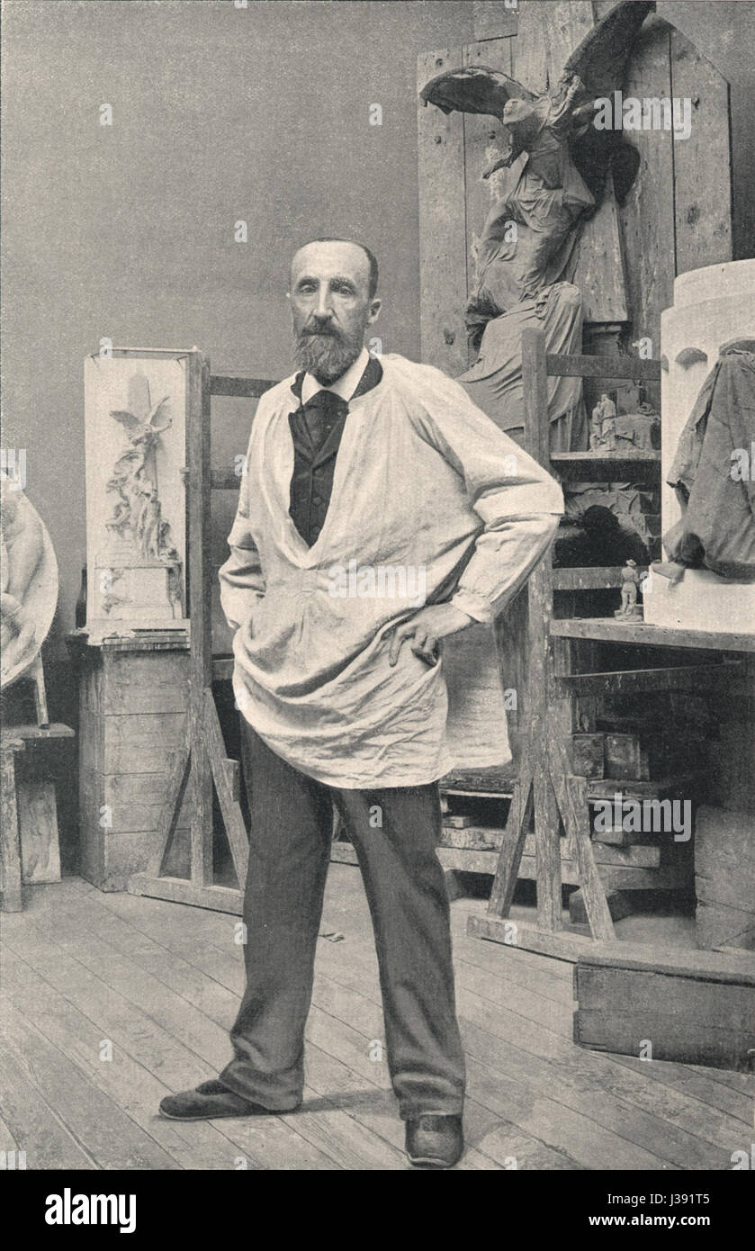 Dalou dans Son Atelier (Dalou in seiner Werkstatt) ist eine Darstellung des französischen Bildhauers Jules Dalou, der in seinem Atelier arbeitet. Das Stück spiegelt Dalous Fokus auf Realismus und komplizierte Details in seinen Skulpturen wider, die in der französischen Kunst des 19. Jahrhunderts sehr einflussreich waren. Stockfoto