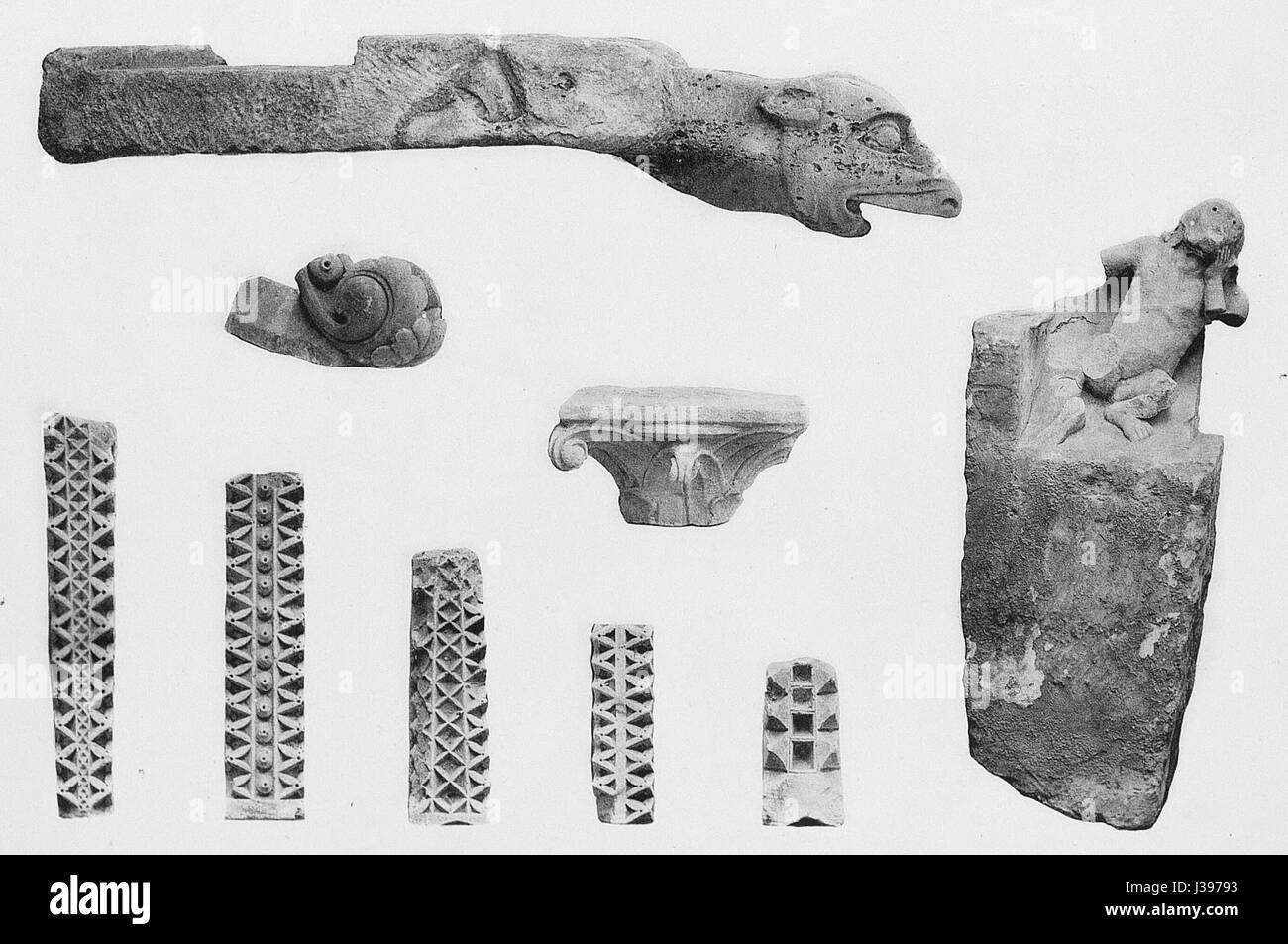 CMVP 1898 7 p45 Steinskulpturgalerien Notre Dame Stockfoto